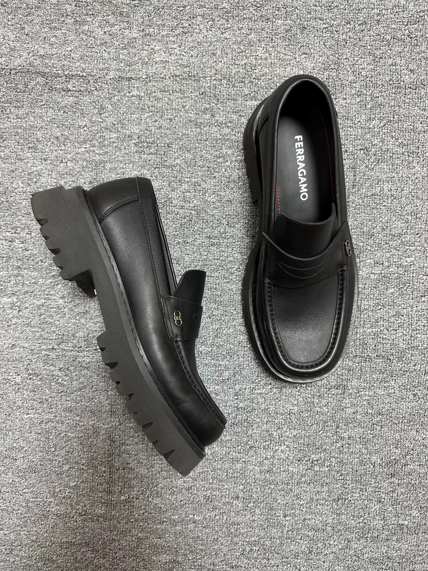 Salvatore Ferragamo Ferragamo Gancini Men's Loafers Size US 7.5 / EU 40-41 - 2 Thumbnail