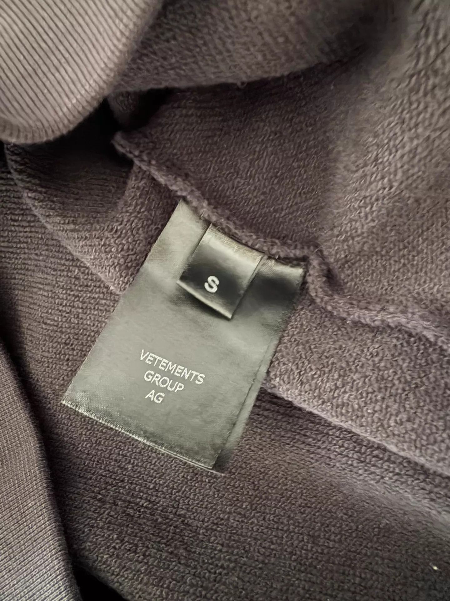 Vetements Black Zip-Up Hoodie with Eagle Emblem Size US S / EU 44-46 / 1 - 2 Thumbnail