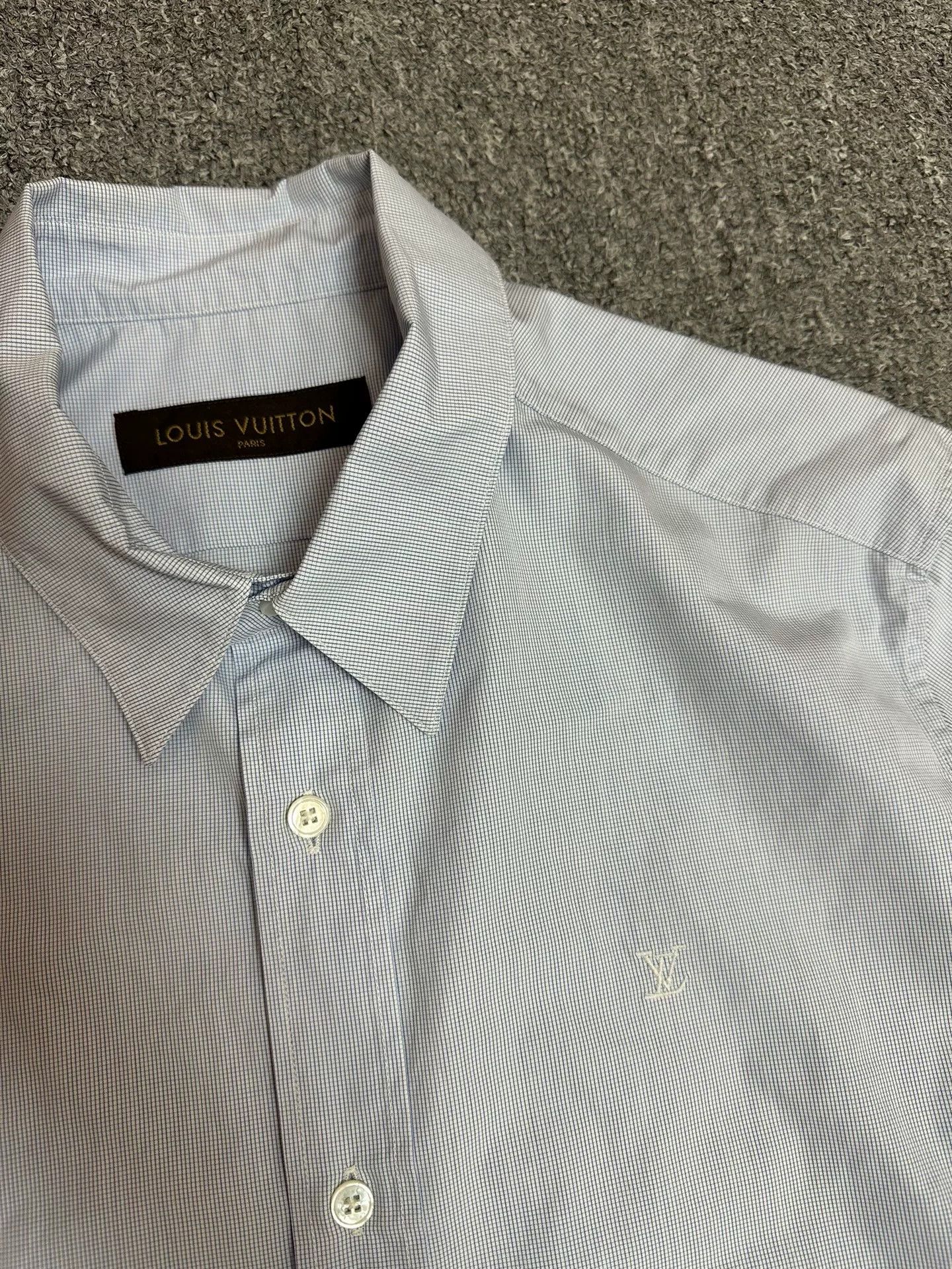 Louis Vuitton Louis Vuitton Light Blue Check Embroidered Logo Shirt Size US L / EU 52-54 / 3 - 2 Thumbnail
