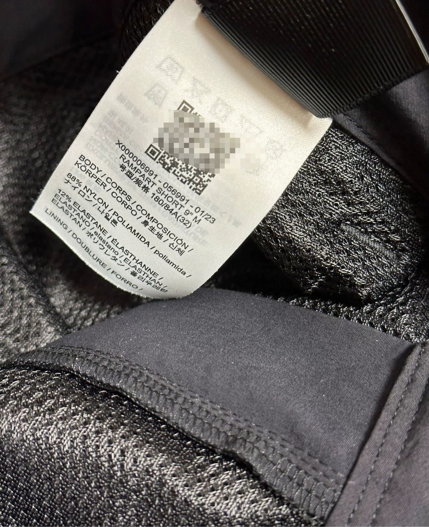 Arc'teryx ARC'TERYX RAMPART 9'' Short Size US 32 / EU 48 - 4 Thumbnail