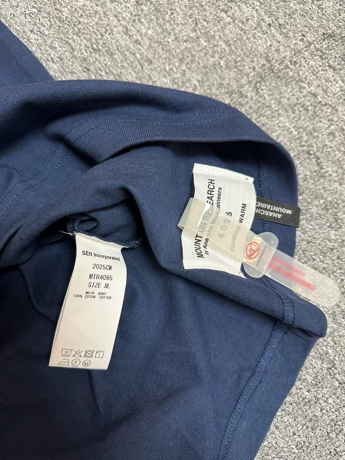 Mountain Research Mountain Research 8oz Heavy Cotton Slogan T-Shirt Size US XL / EU 56 / 4 - 5 Thumbnail