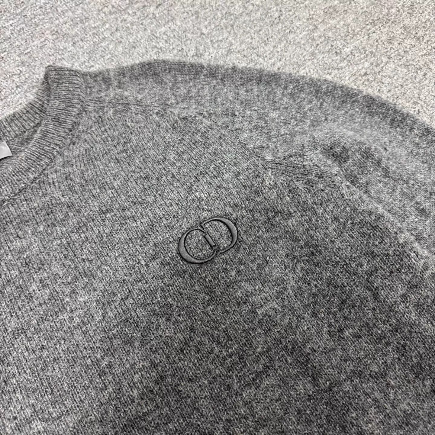 Dior Gray Crewneck Sweater Size L Size US L / EU 52-54 / 3 - 4 Thumbnail
