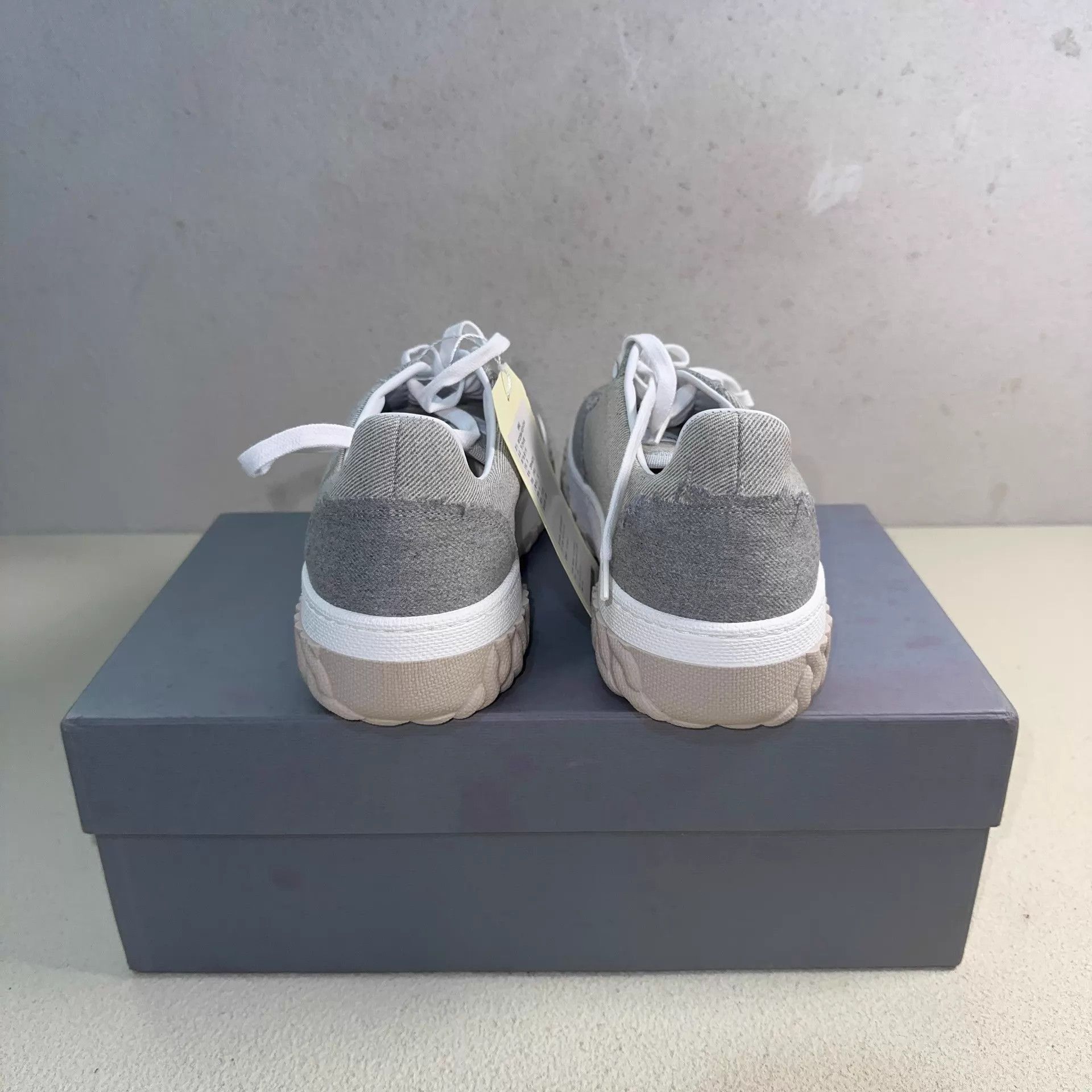 Thom Browne Gray Low-Top Sneakers Size 10 Size US 10 / EU 43 - 3 Thumbnail