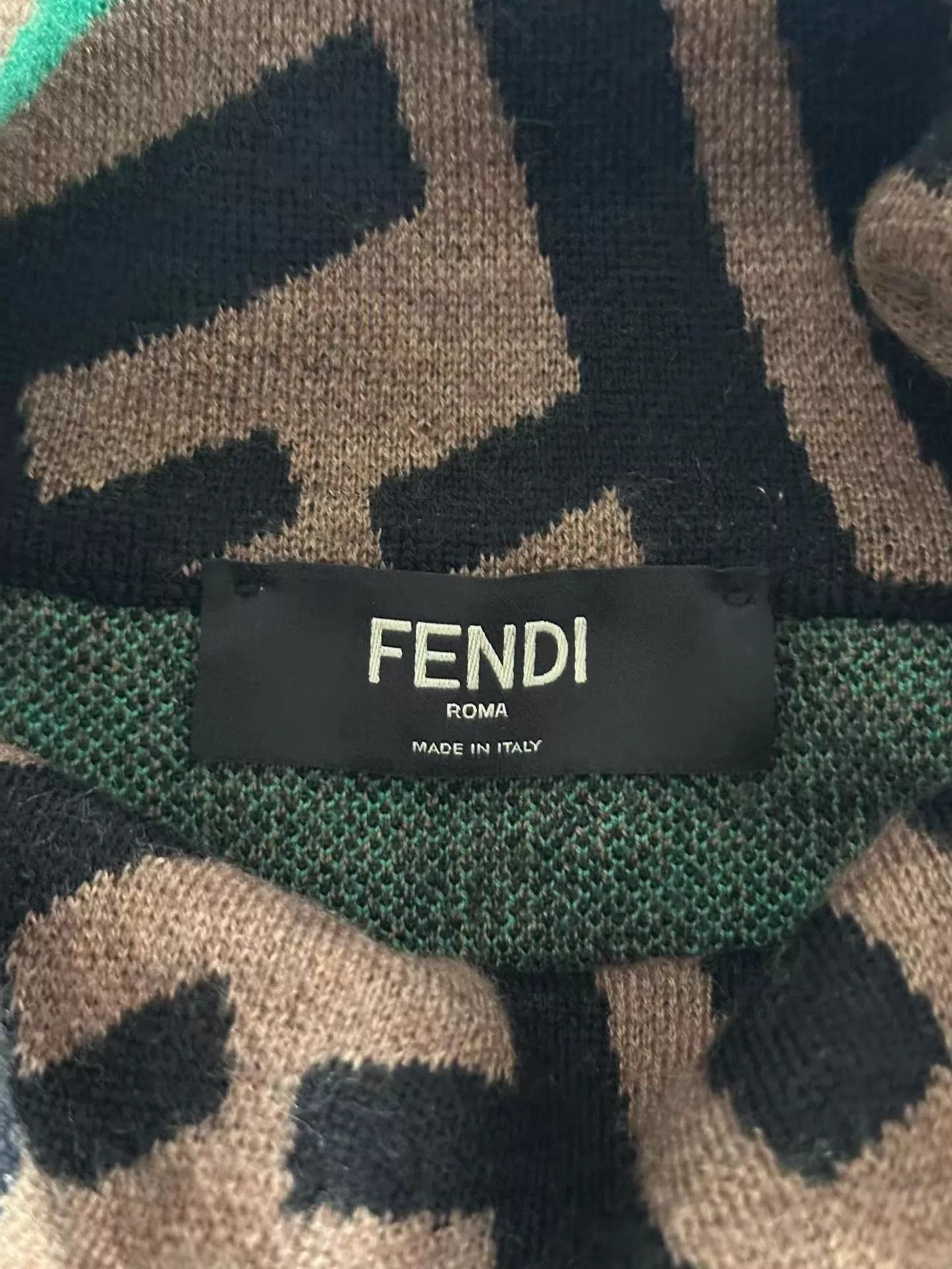 Fendi Multi-Color Patterned High Neck Long Sleeve Sweater Size US L / EU 52-54 / 3 - 3 Thumbnail