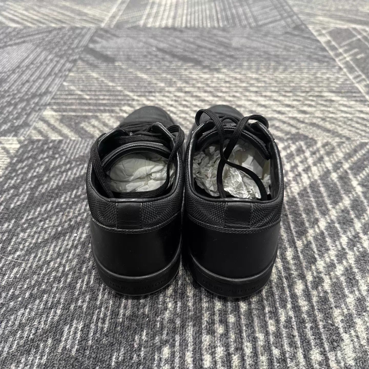 Louis Vuitton Black Low-Top Leather Sneakers Size 6.5 Size US 6.5 / EU 39-40 - 3 Thumbnail