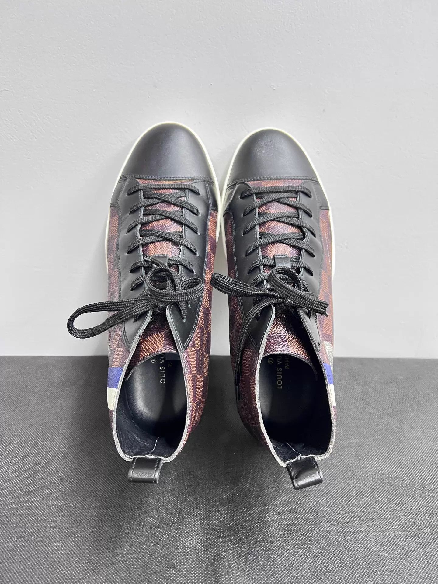 Louis Vuitton Brown High-Top Checkered Sneakers with Lion Print Size US 7 / EU 40 - 4 Thumbnail