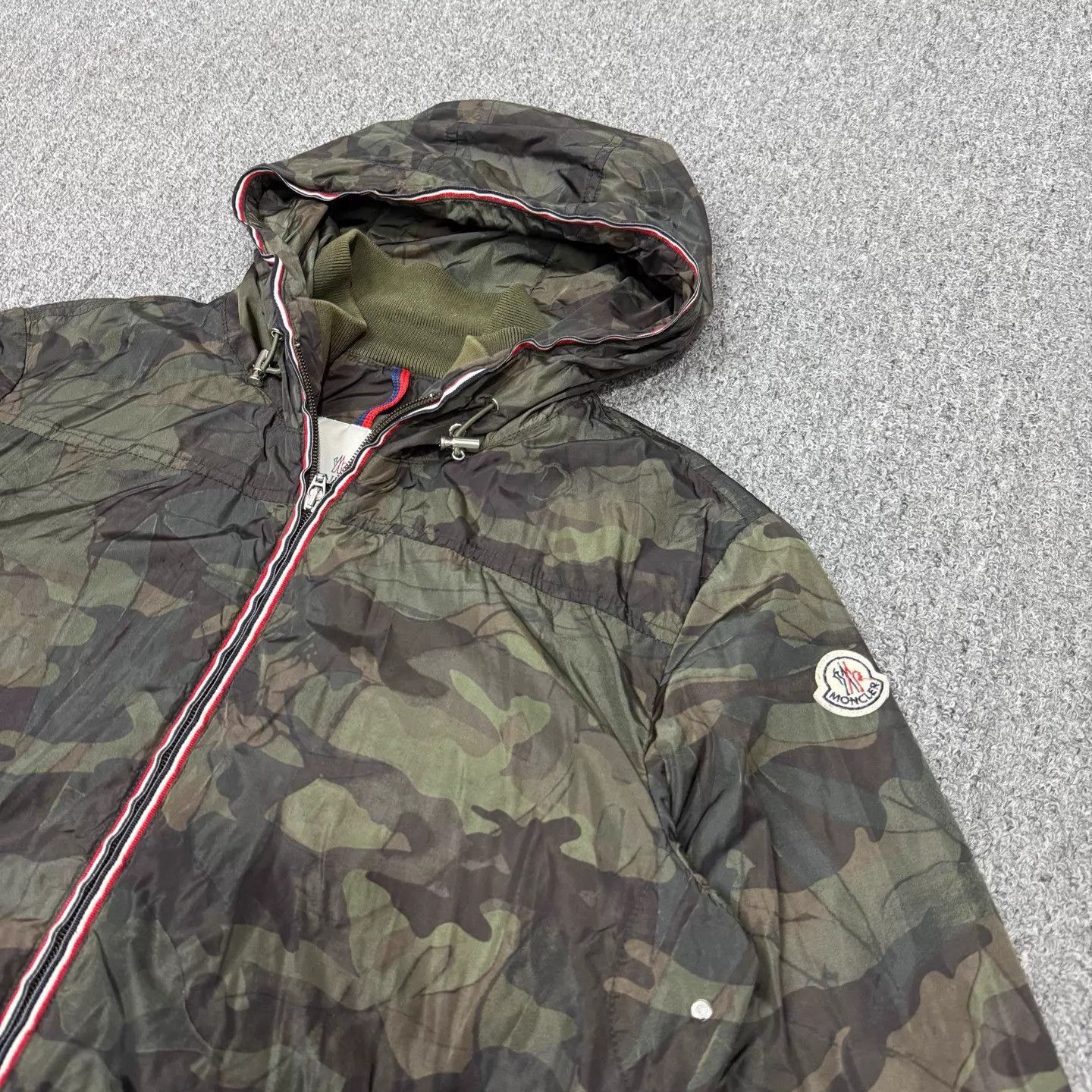 Moncler Green Camouflage Hooded Light Jacket Size US M / EU 48-50 / 2 - 3 Thumbnail