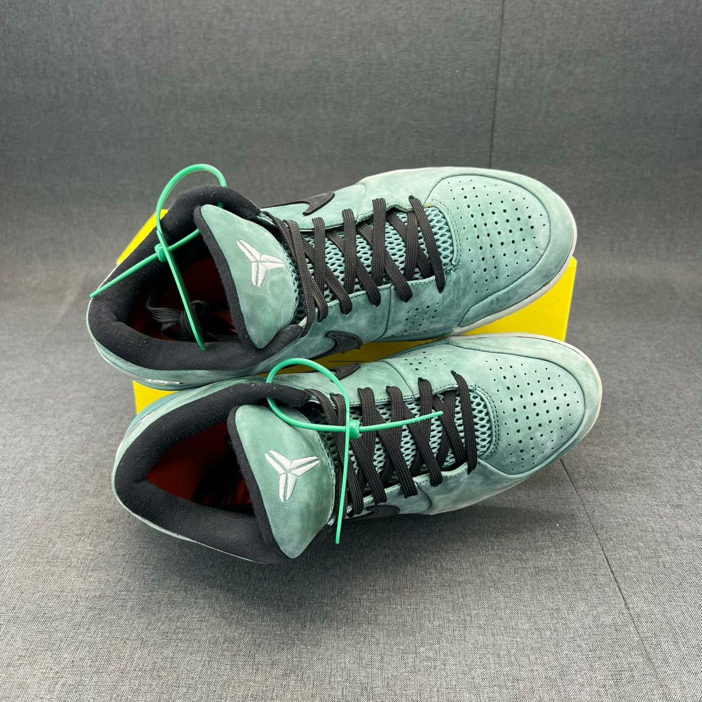 Nike Nike Green Lowtop Sneakers 44.5 Men Size US 11 / EU 44 - 4 Thumbnail