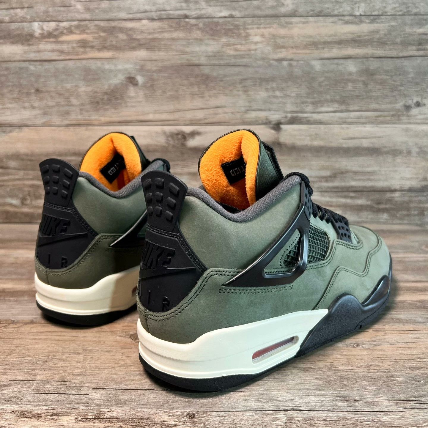 Nike Nike AJ4 Green Lowtop Sneakers 43 Men Size US 10 / EU 43 - 3 Thumbnail
