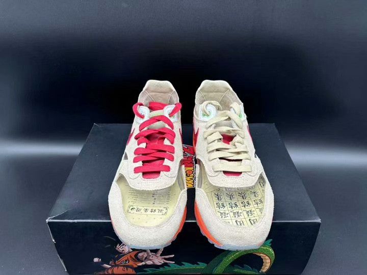 Nike Nike MAX 1 Lowtop Sneakers 44 Men Size US 10.5 / EU 43-44 - 2 Thumbnail