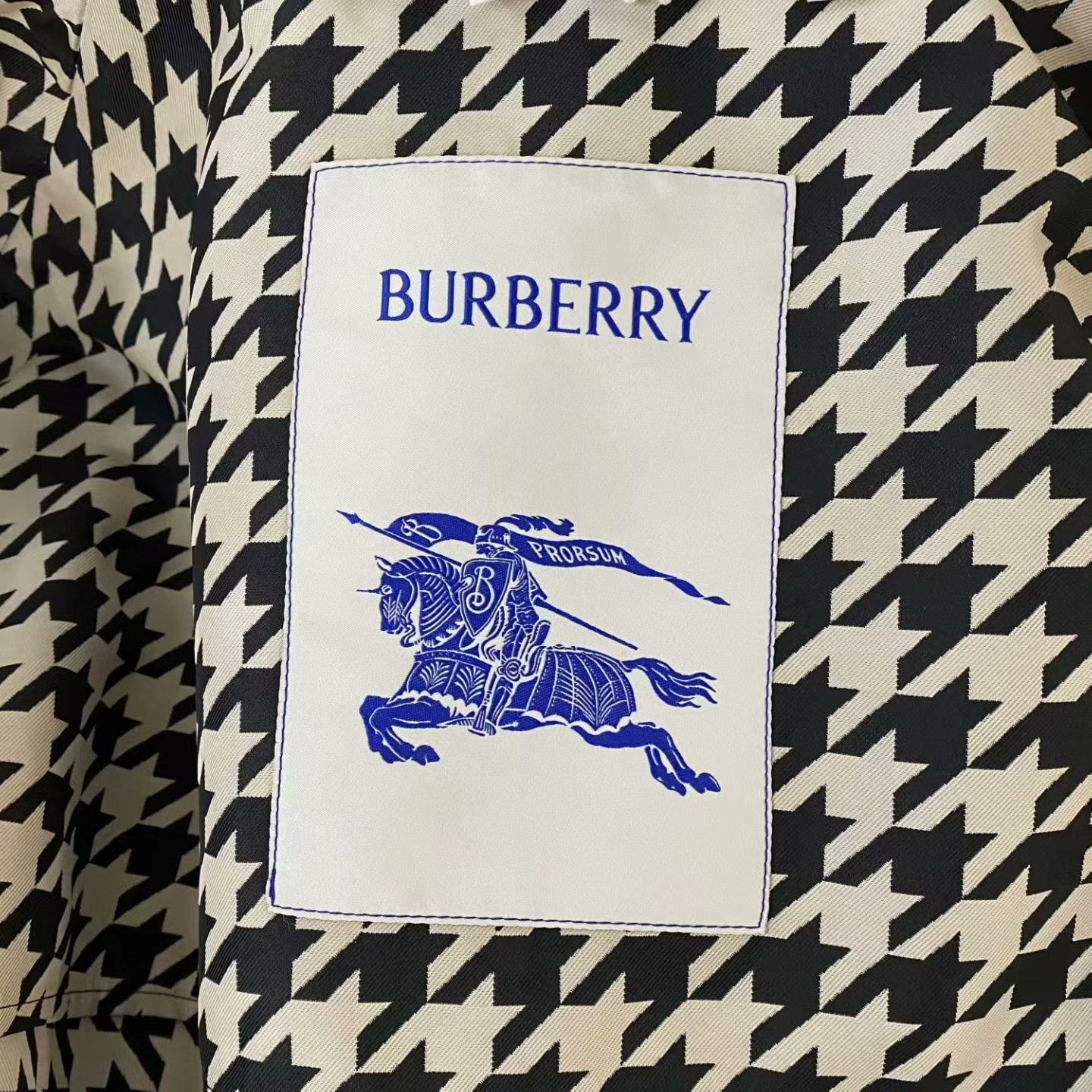 Burberry Burberry Light Jacket S Men Size US S / EU 44-46 / 1 - 3 Thumbnail
