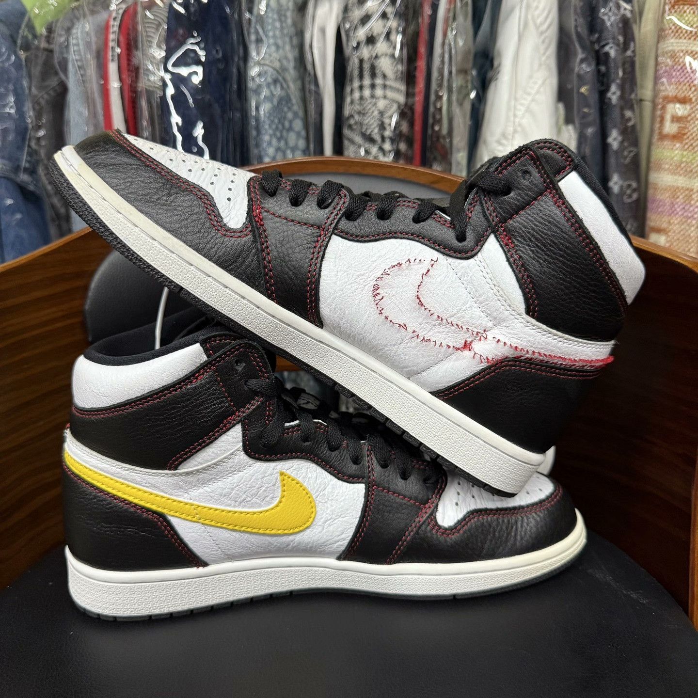 Nike Nike AJ1 Black Lowtop Sneakers 44 Men Size US 10.5 / EU 43-44 - 7 Thumbnail