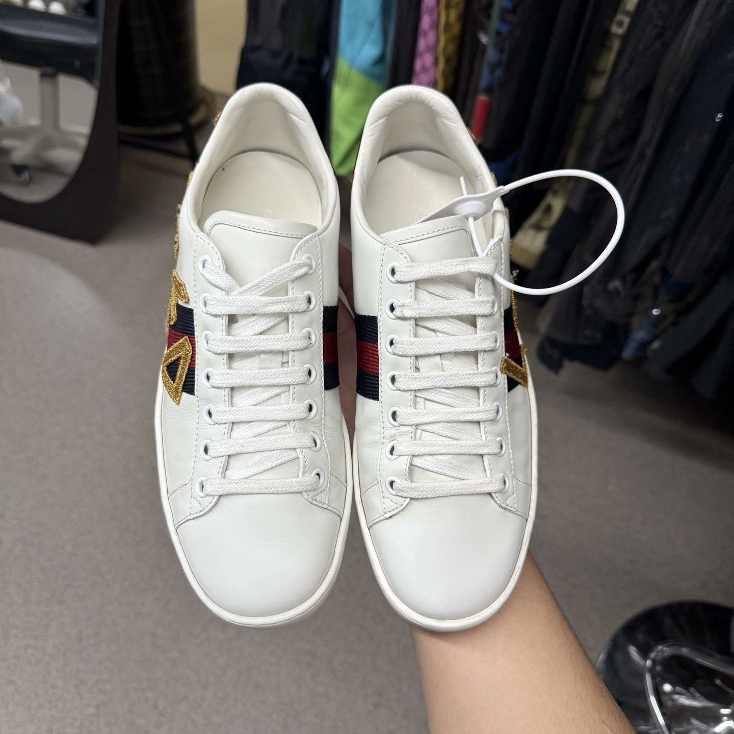 Gucci Gucci White Lowtop Sneakers 37 Women Size US 6.5 / IT 36.5 - 5 Thumbnail