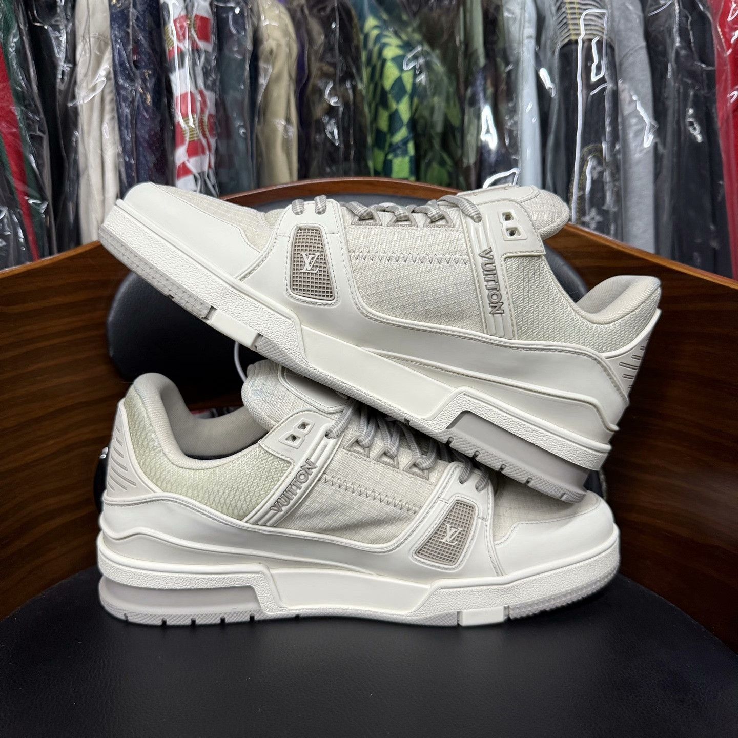 Louis Vuitton Louis Vuitton Training Gray Lowtop Sneakers 26 Men Size US 10 / EU 43 - 7 Thumbnail