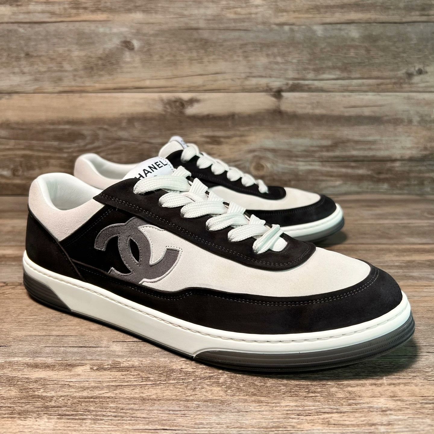 Chanel Chanel Black Lowtop Sneakers 23 Women Size US 8 / IT 38 - 2 Thumbnail