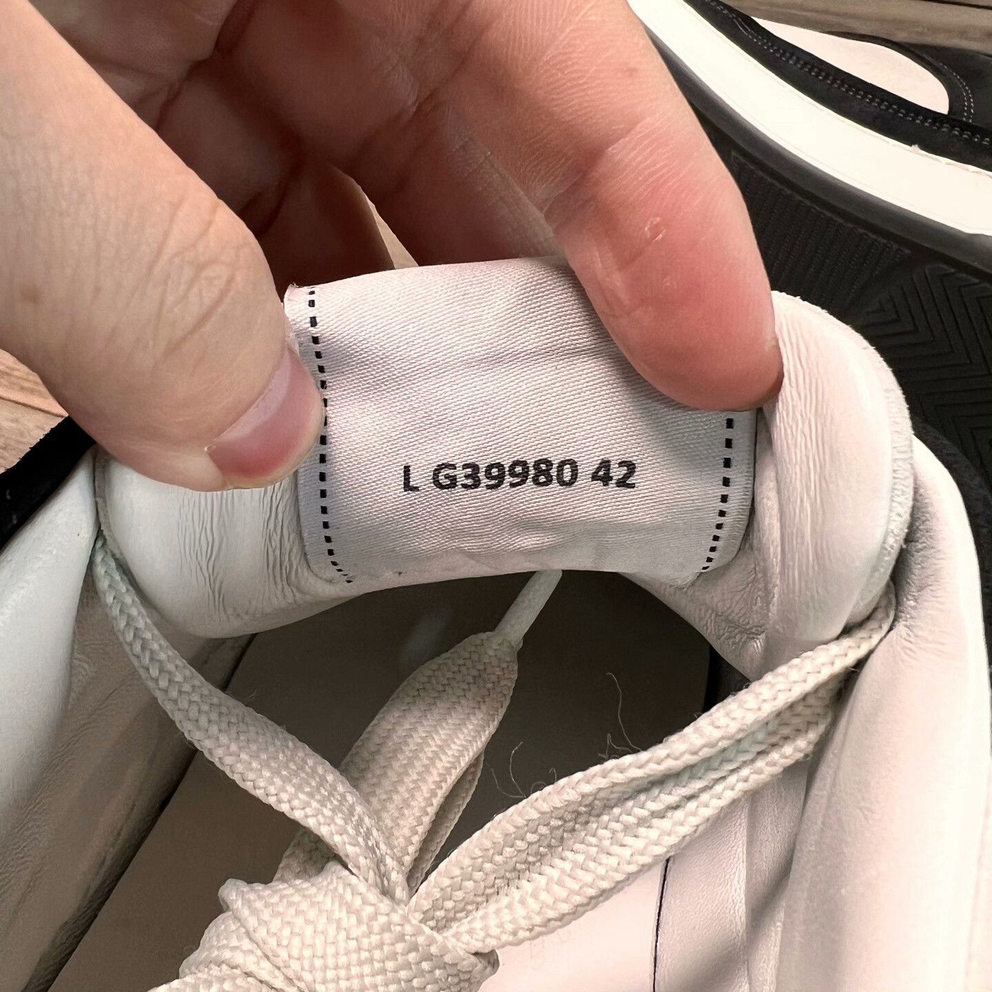 Chanel Chanel Black Lowtop Sneakers 23 Women Size US 8 / IT 38 - 8 Thumbnail