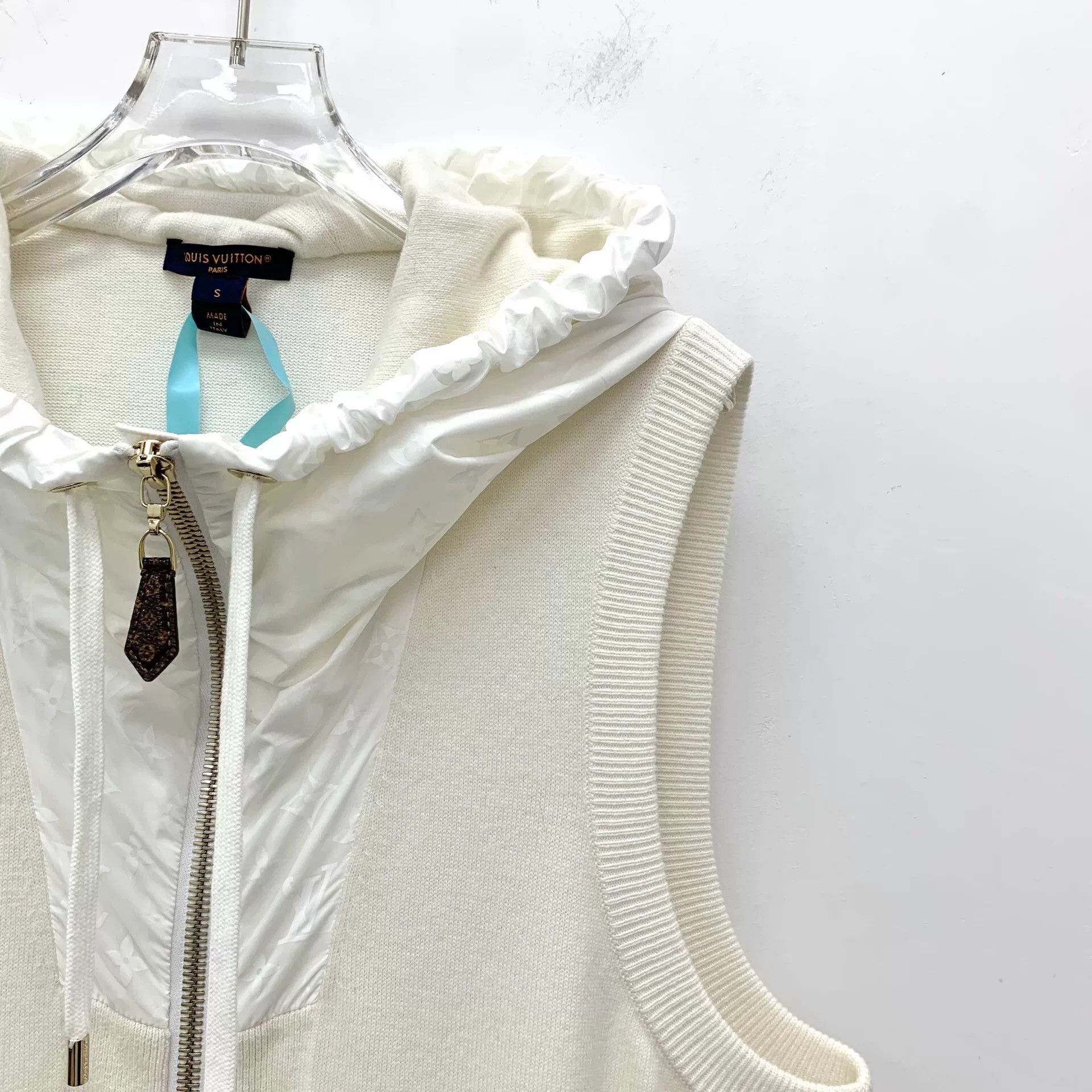 Louis Vuitton Louis Vuitton White Jacket S Women Size S / US 4 / IT 40 - 3 Thumbnail