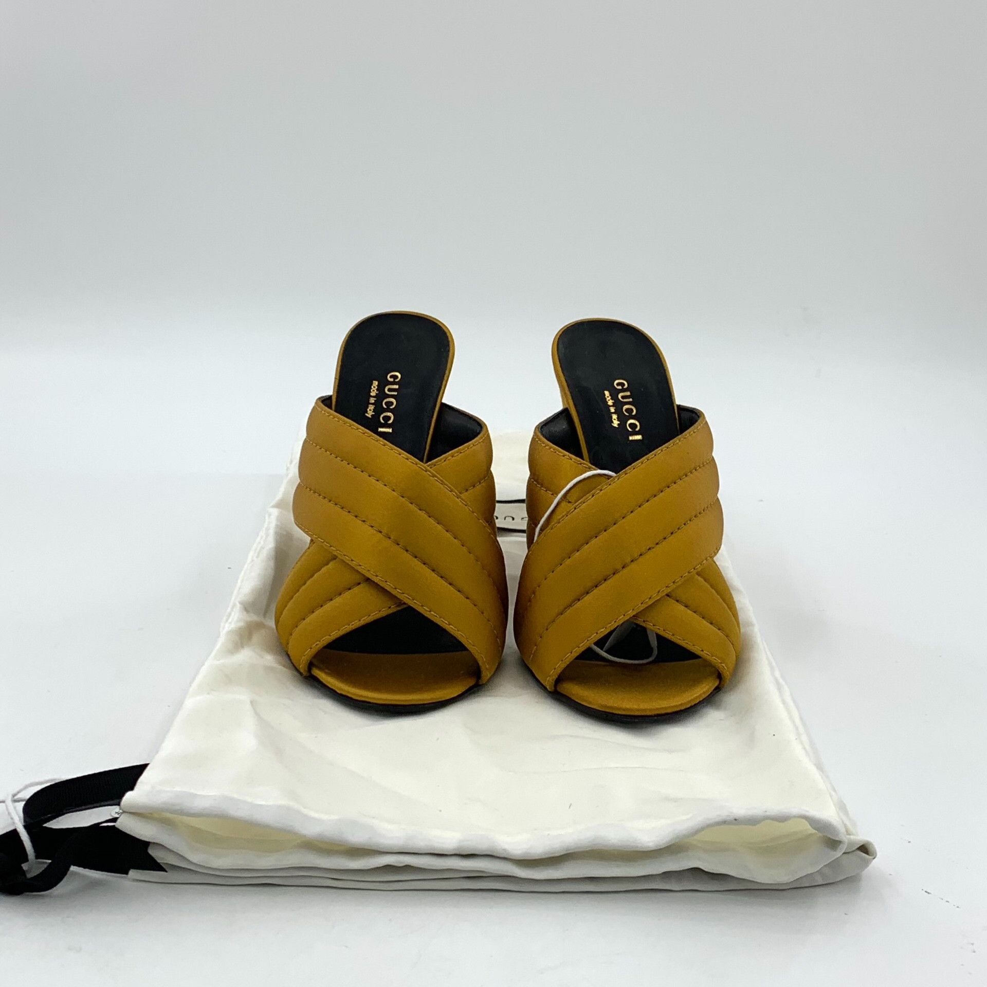 Gucci Gucci Yellow Sandals 34 Women Size US 4 / IT 34 - 8 Thumbnail