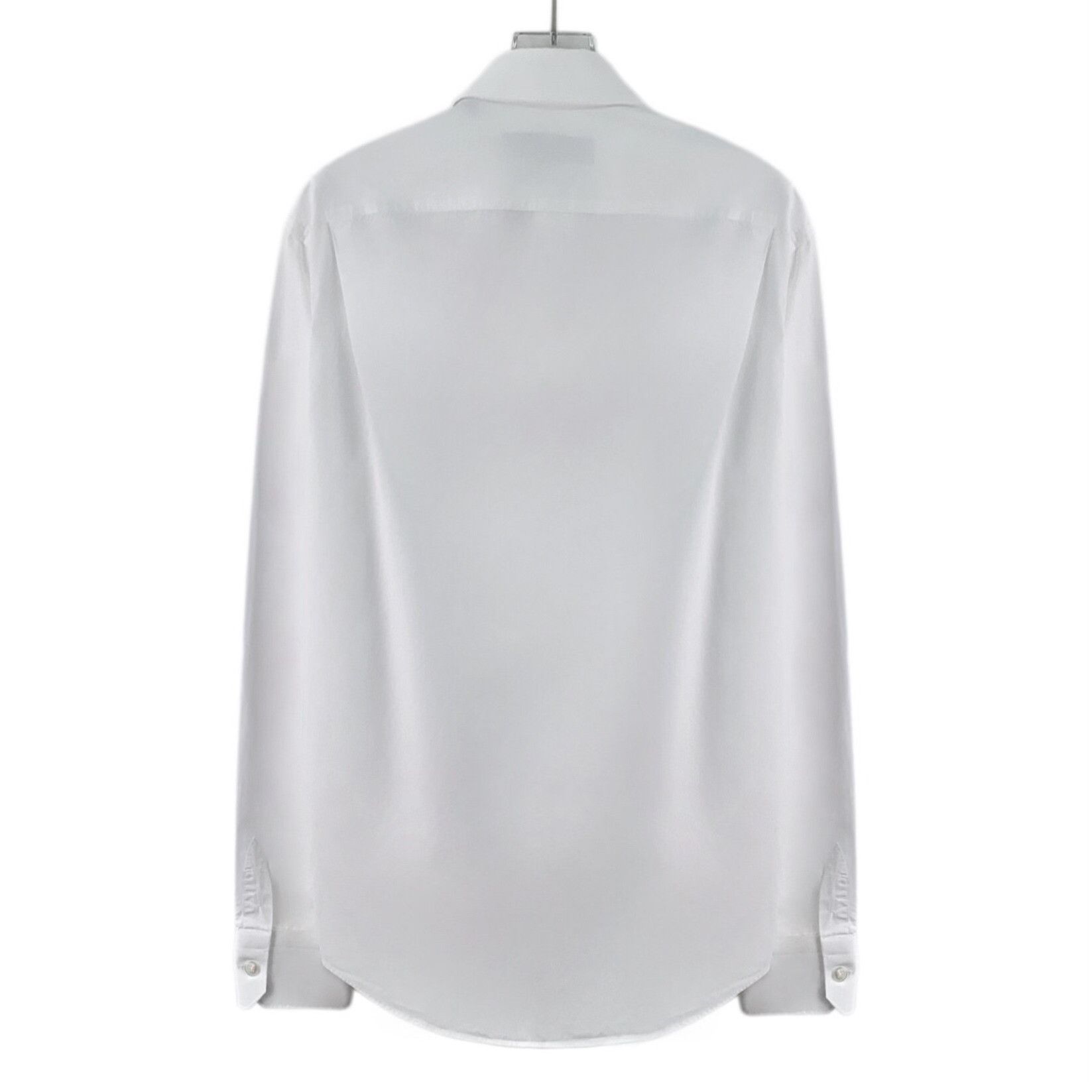 Louis Vuitton Louis Vuitton White Button Up S Women Size S / US 4 / IT 40 - 2 Thumbnail