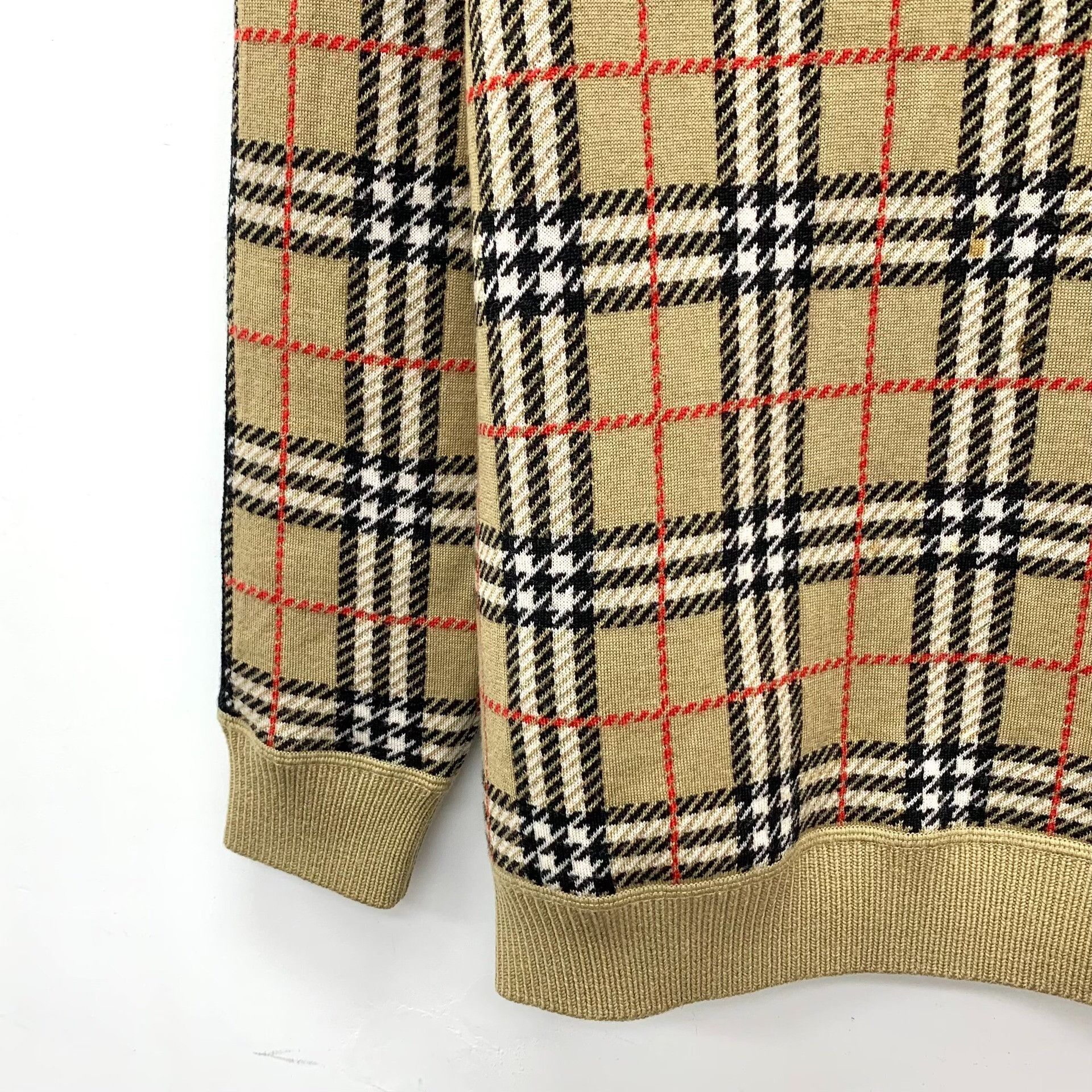 Burberry Burberry Wool Plaid Brown Sweater M Men Size US M / EU 48-50 / 2 - 4 Thumbnail