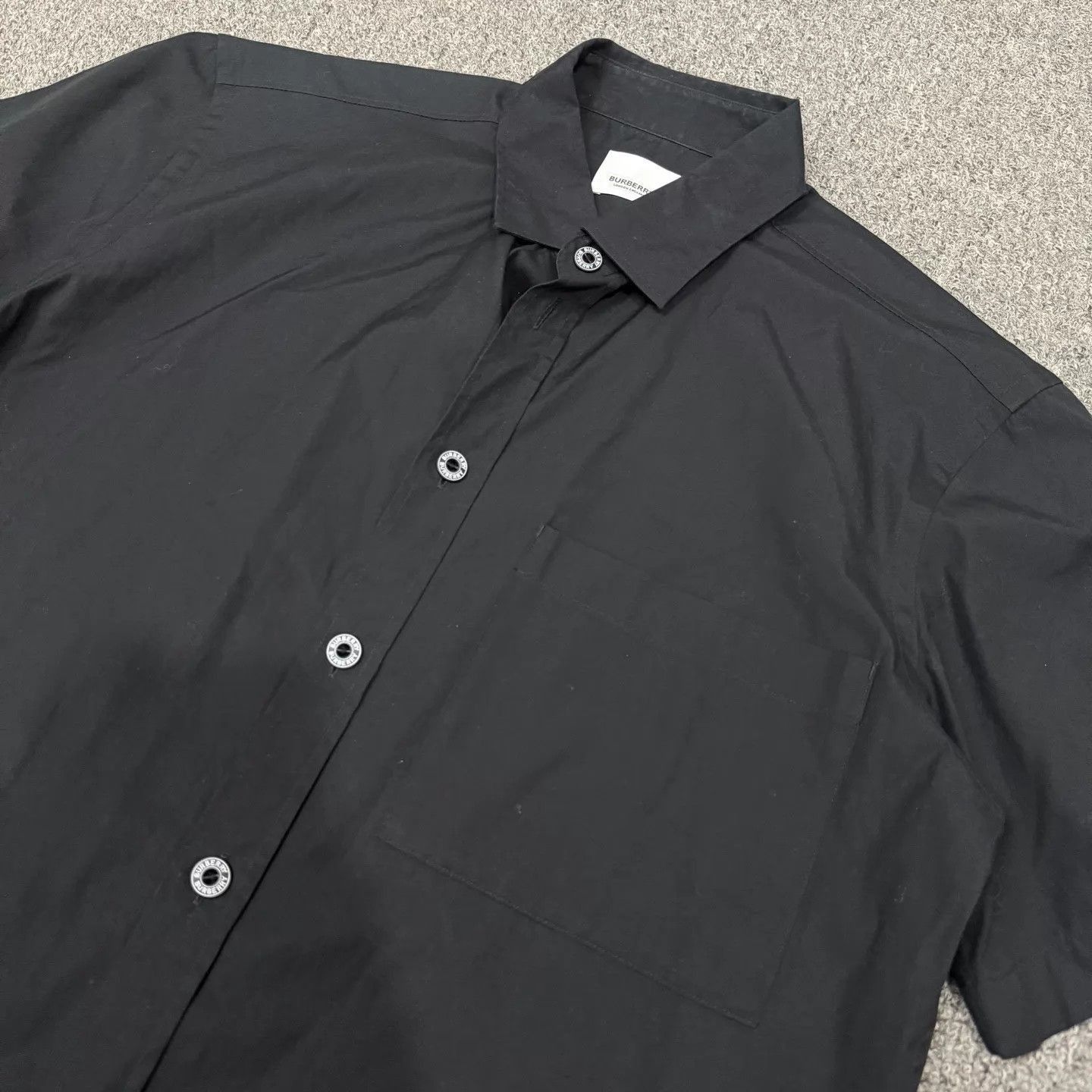 Burberry Black Short Sleeve Button-Up Shirt Size US M / EU 48-50 / 2 - 3 Thumbnail