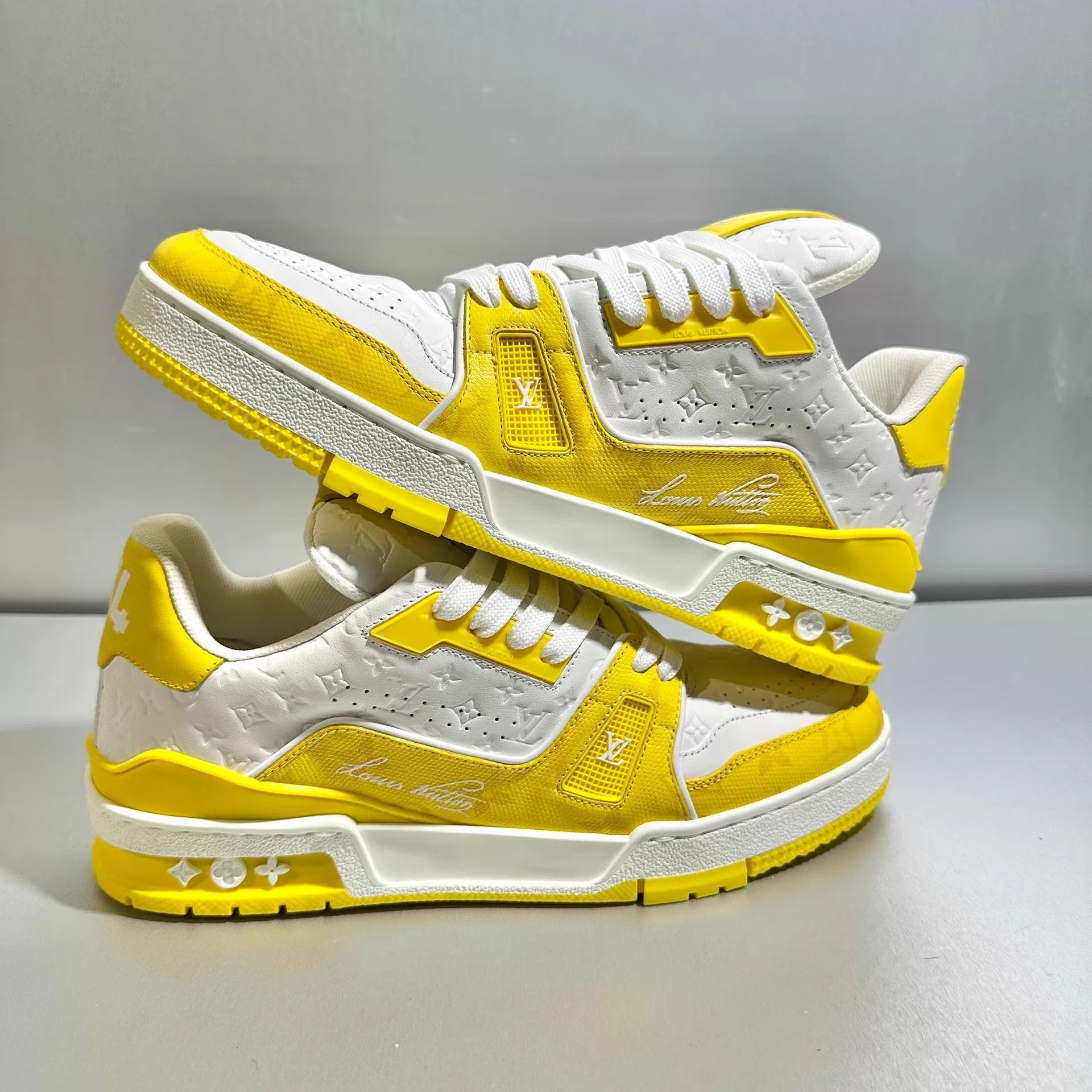 Louis Vuitton Yellow Low-Top Sneakers Size 7 Size US 7 / EU 40 - 3 Thumbnail