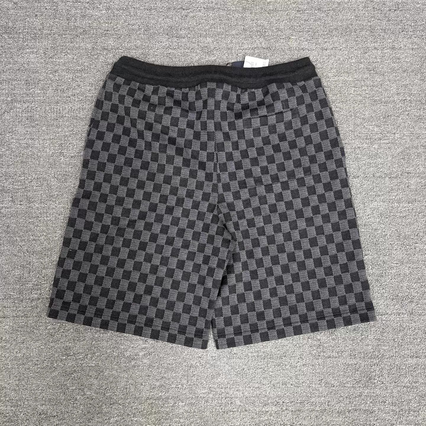Louis Vuitton Checkered Pattern Drawstring Shorts Size US 34 / EU 50 - 2 Thumbnail