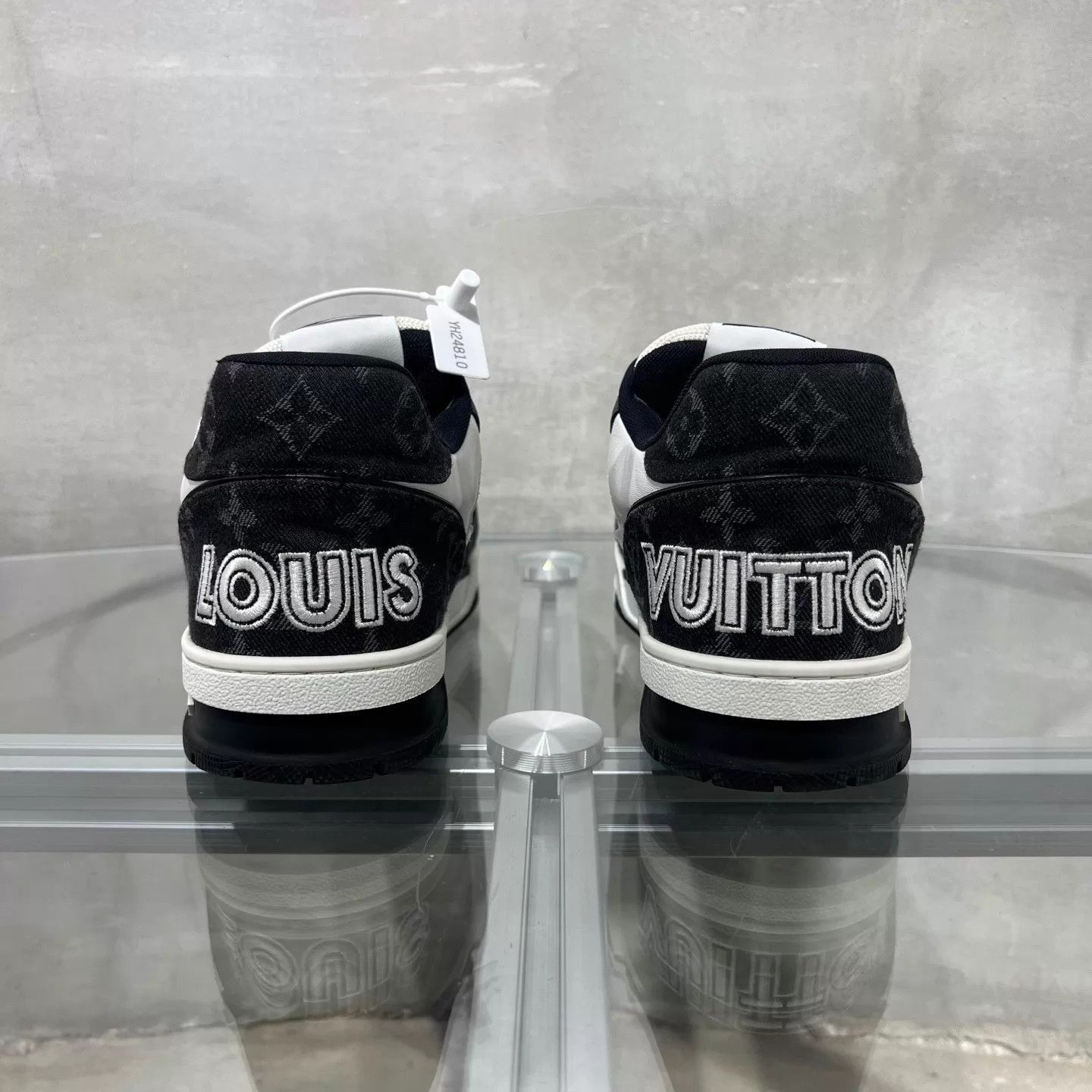 Louis Vuitton Multi Color Lowtop Sneakers Size 8.5 Size US 8.5 / EU 41-42 - 6 Thumbnail