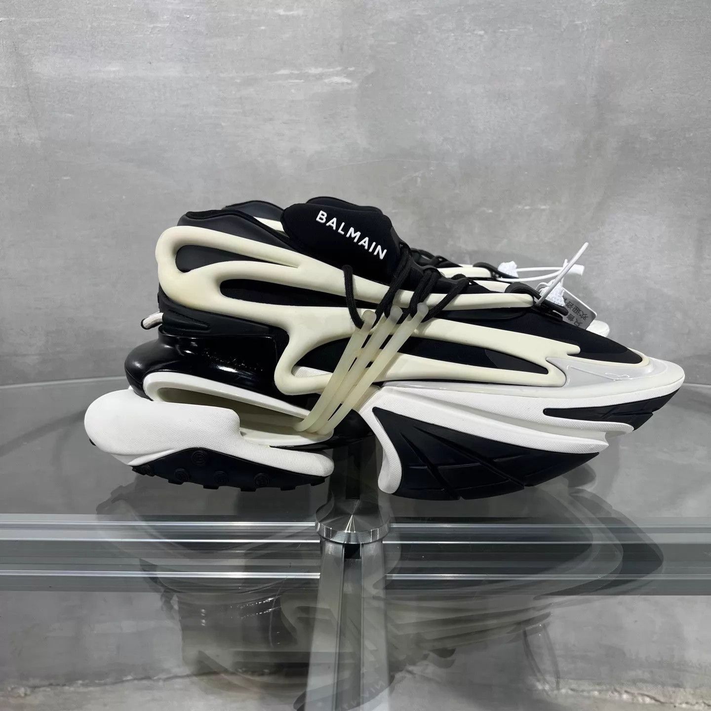 Balmain Multi-Color Low-Top Sneakers Size 9 Size US 9 / EU 42 - 4 Thumbnail