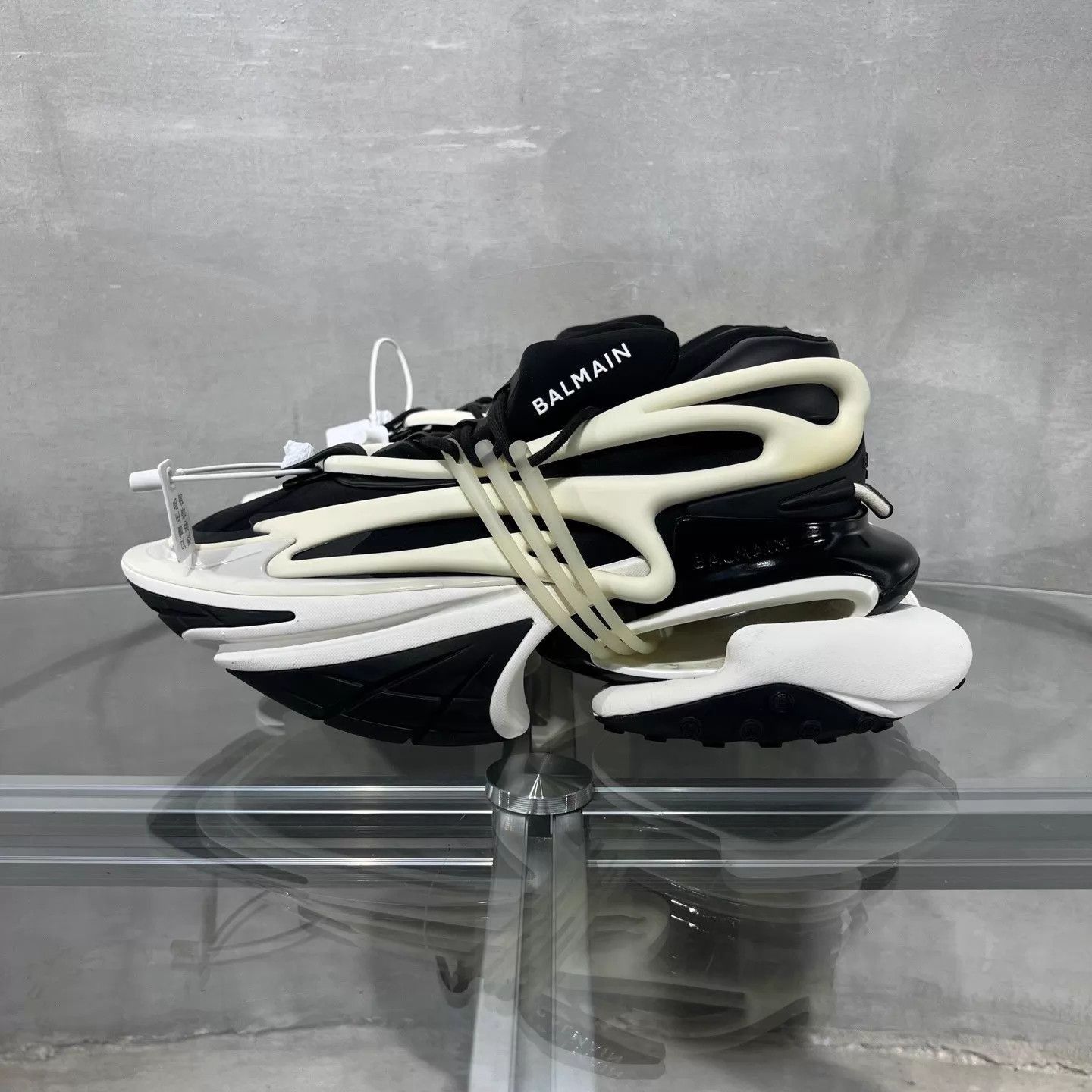 Balmain Multi-Color Low-Top Sneakers Size 9 Size US 9 / EU 42 - 3 Thumbnail