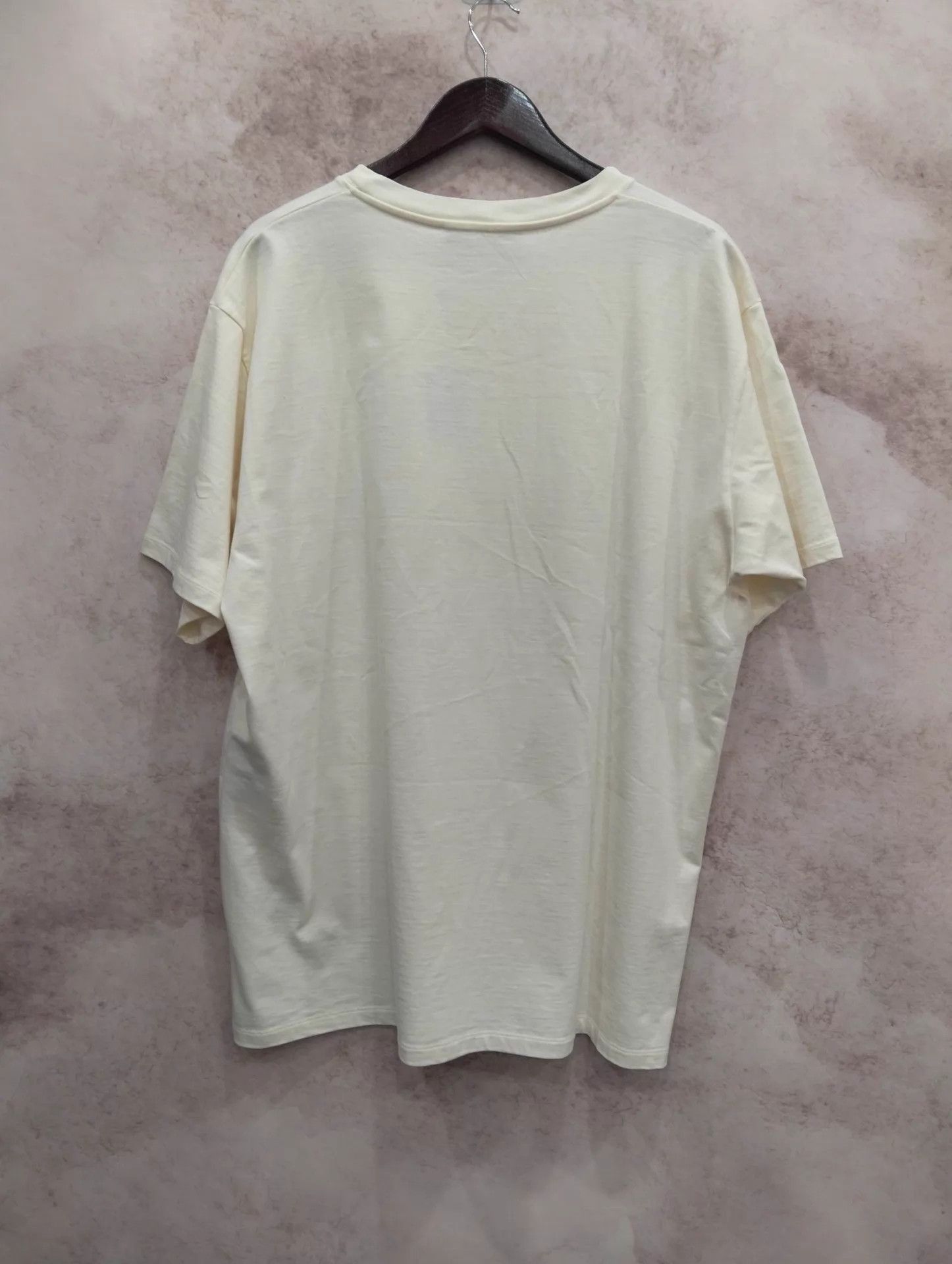 Gucci Original Graphic Short Sleeve T-Shirt Size US XL / EU 56 / 4 - 2 Thumbnail