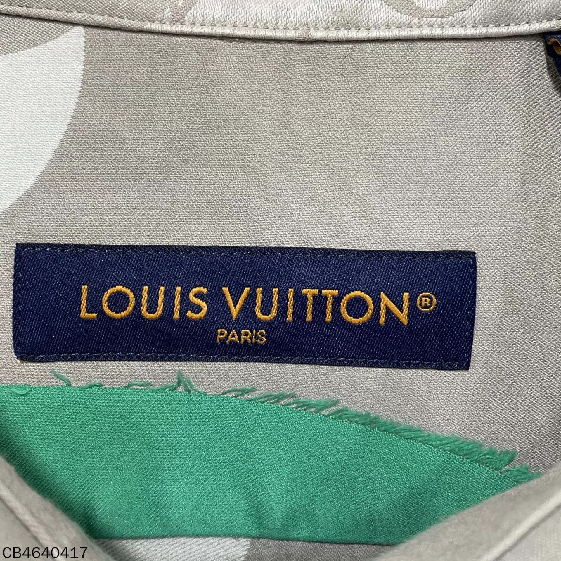 Louis Vuitton Multi-Color Abstract Print Long Sleeve Button-Up Shirt Size US M / EU 48-50 / 2 - 4 Thumbnail