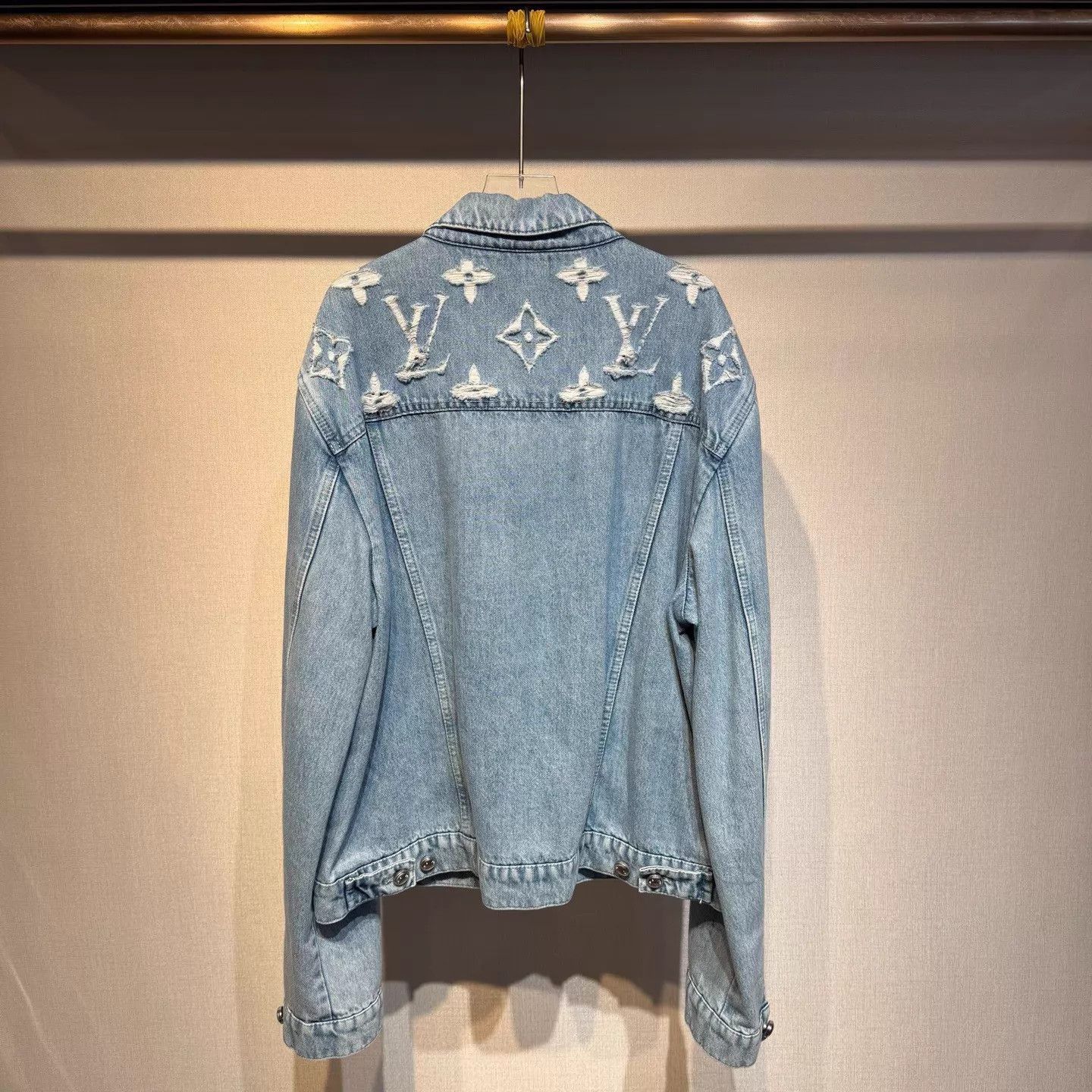 Louis Vuitton Blue Denim Jacket with Distressed Embroidered Details Size US L / EU 52-54 / 3 - 2 Thumbnail