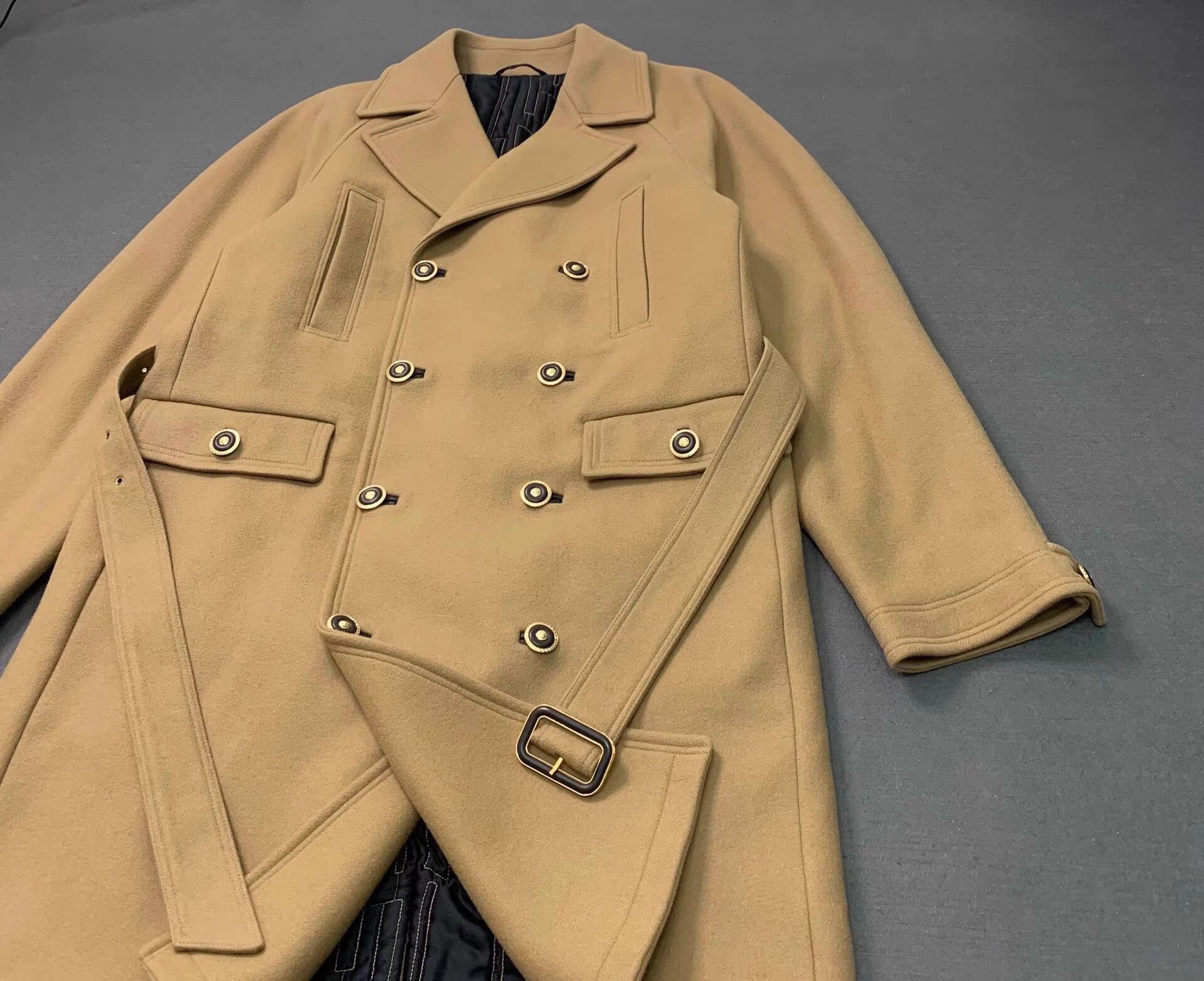 Versace Beige Long Double-Breasted Coat with Belt - Size L Size US L / EU 52-54 / 3 - 3 Thumbnail