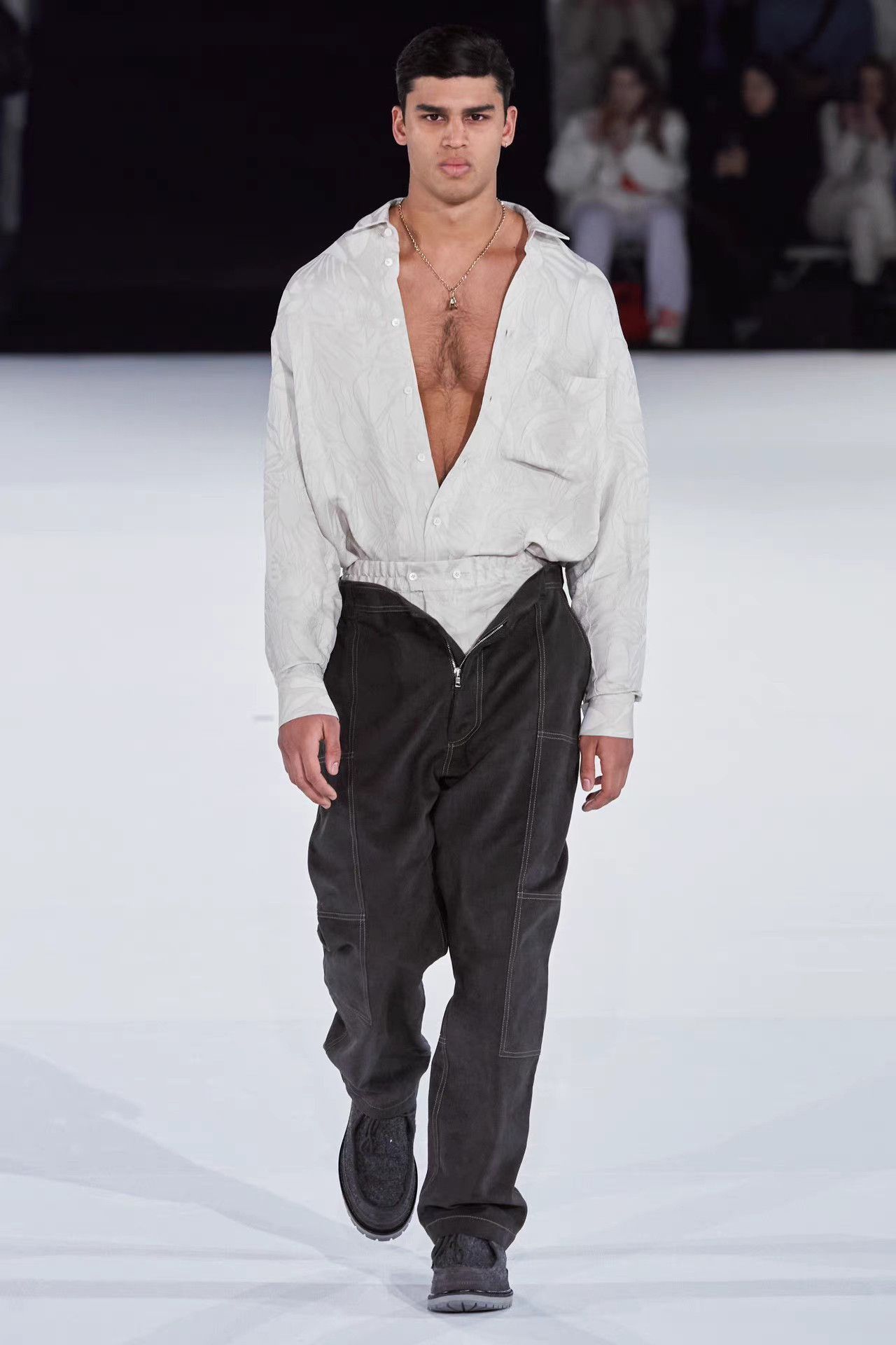 Jacquemus White Long Sleeve Button-Up Shirt Size M Size US M / EU 48-50 / 2 - 2 Thumbnail