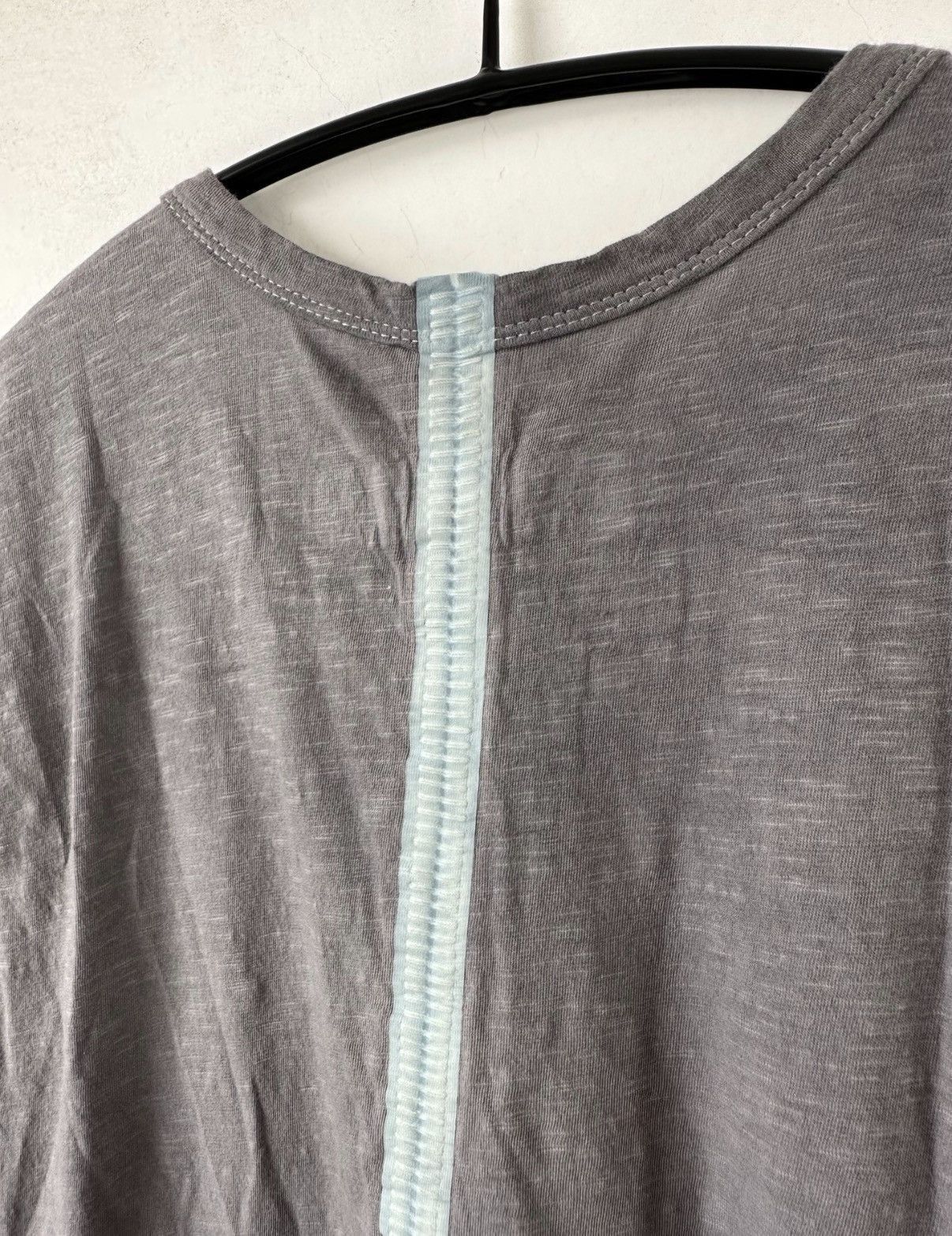 Issey Miyake Gray Sleeveless Top with Zip & Fringe Details Size US S / EU 44-46 / 1 - 4 Thumbnail