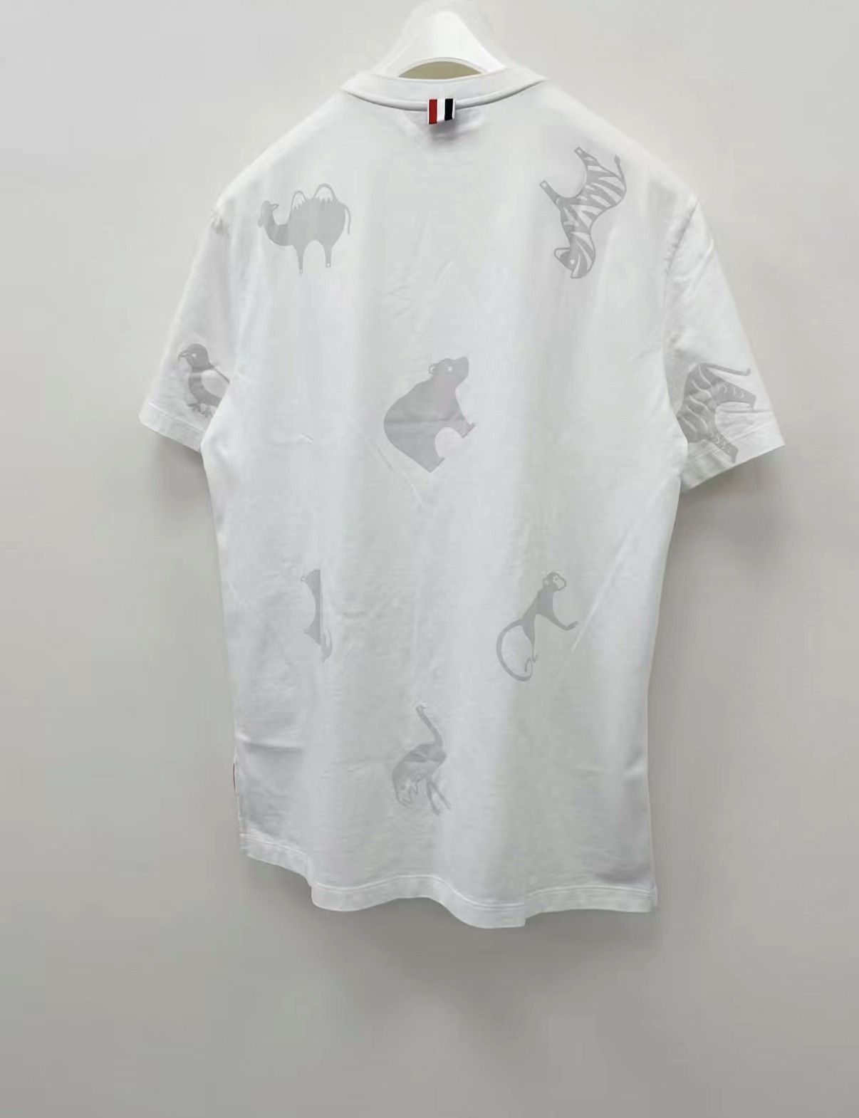 Thom Browne White Animal Print Short Sleeve T-Shirt Size US L / EU 52-54 / 3 - 7 Thumbnail