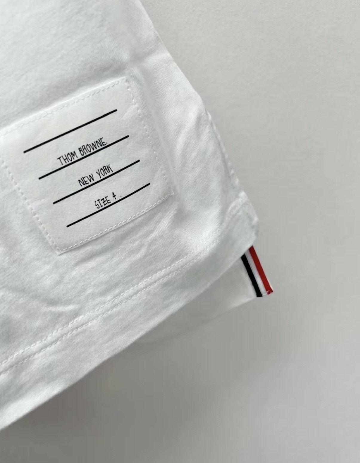 Thom Browne White Animal Print Short Sleeve T-Shirt Size US L / EU 52-54 / 3 - 5 Thumbnail