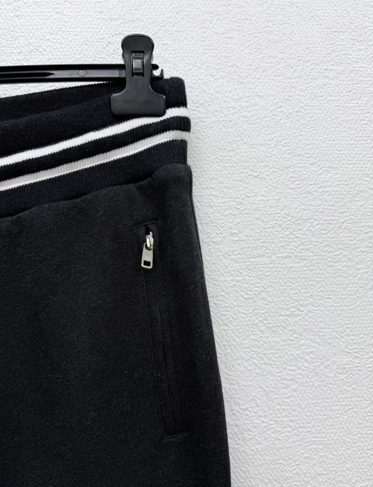 Dolce & Gabbana Black Ribbed Cuff Sweatpants with Drawstring Waist Size US 32 / EU 48 - 3 Thumbnail