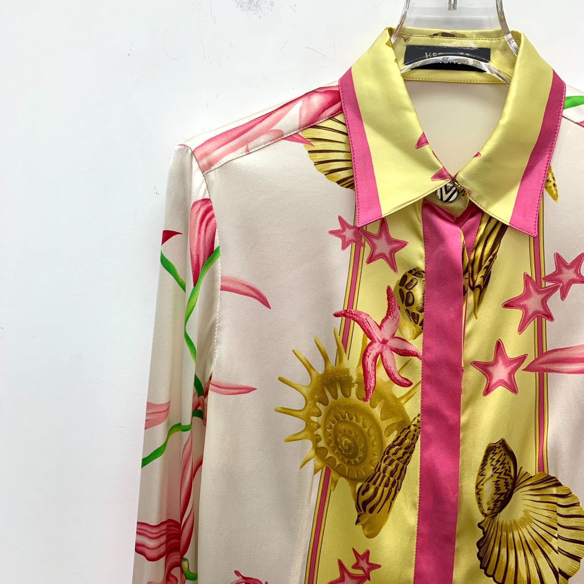 Versace Versace Printed Multi Button Up M Women Size M / US 6-8 / IT 42-44 - 3 Thumbnail