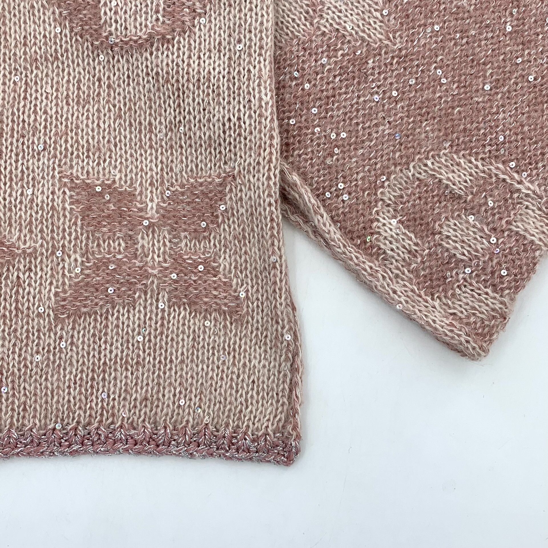 Louis Vuitton Louis Vuitton Pink Scarf 30 Men Size ONE SIZE - 6 Thumbnail