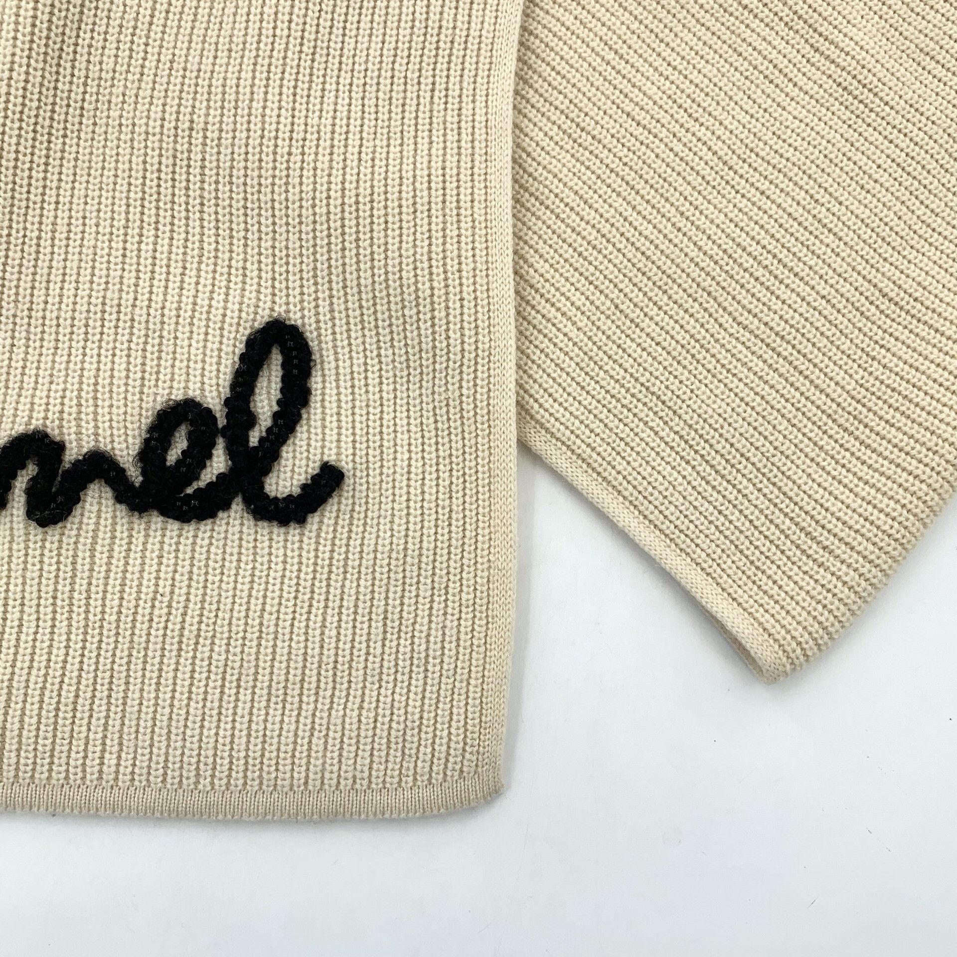 Chanel Chanel Retro Embroidered Scarf 40 Men Size ONE SIZE - 4 Thumbnail