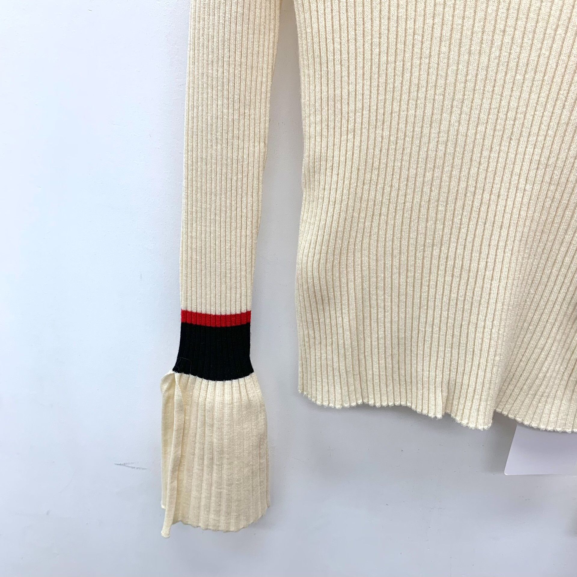 Moncler Moncler Beige Sweater S Women Size S / US 4 / IT 40 - 4 Thumbnail