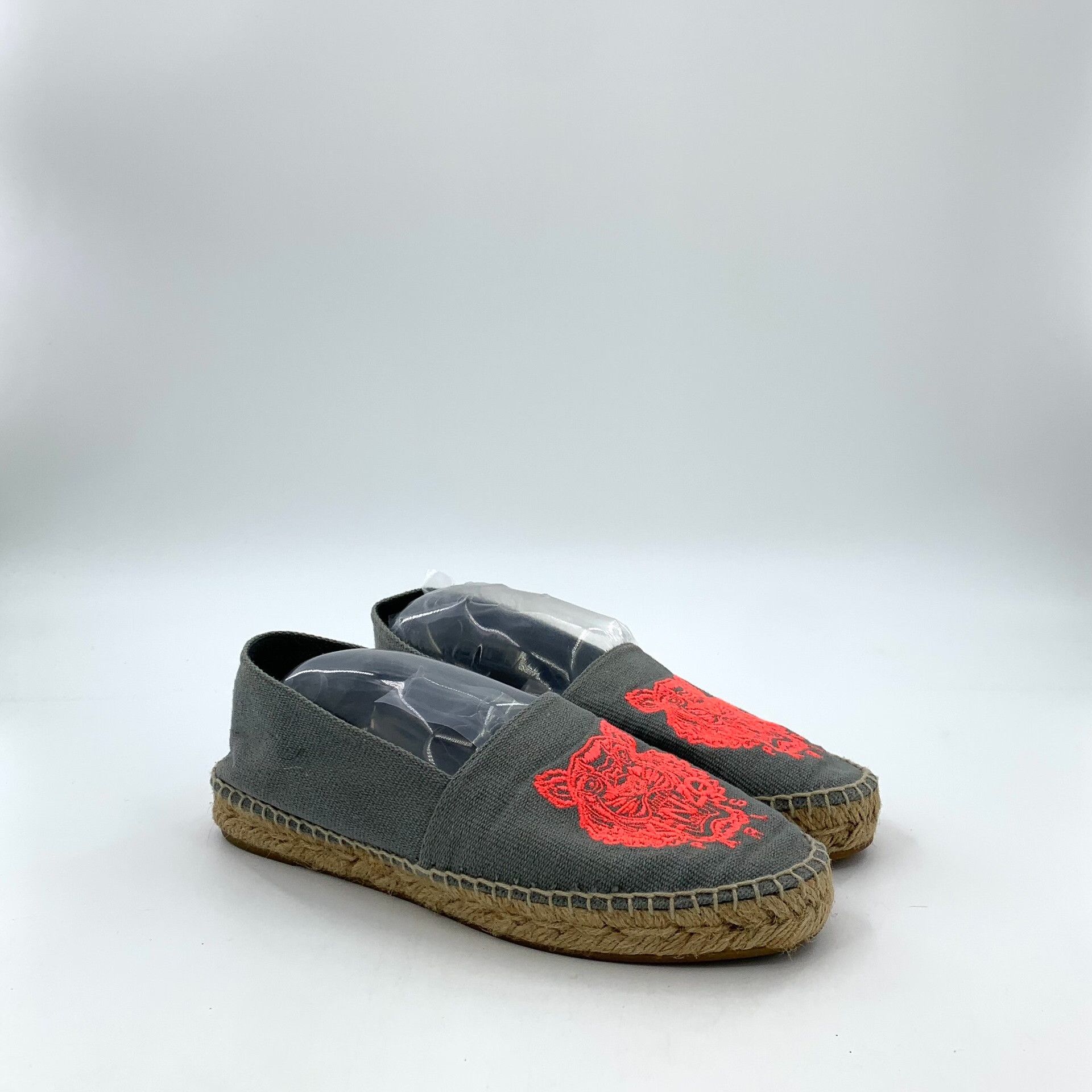 Kenzo Kenzo Casual Embroidered Gray Lowtop Sneakers 37 Women Size US 6.5 / IT 36.5 - 2 Thumbnail