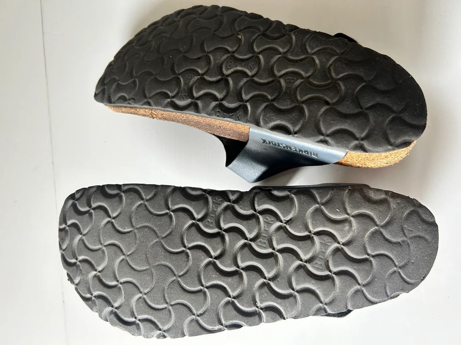 Birkenstock Birkenstock Gizeh Sandals Size US 9 / IT 39 - 4 Thumbnail
