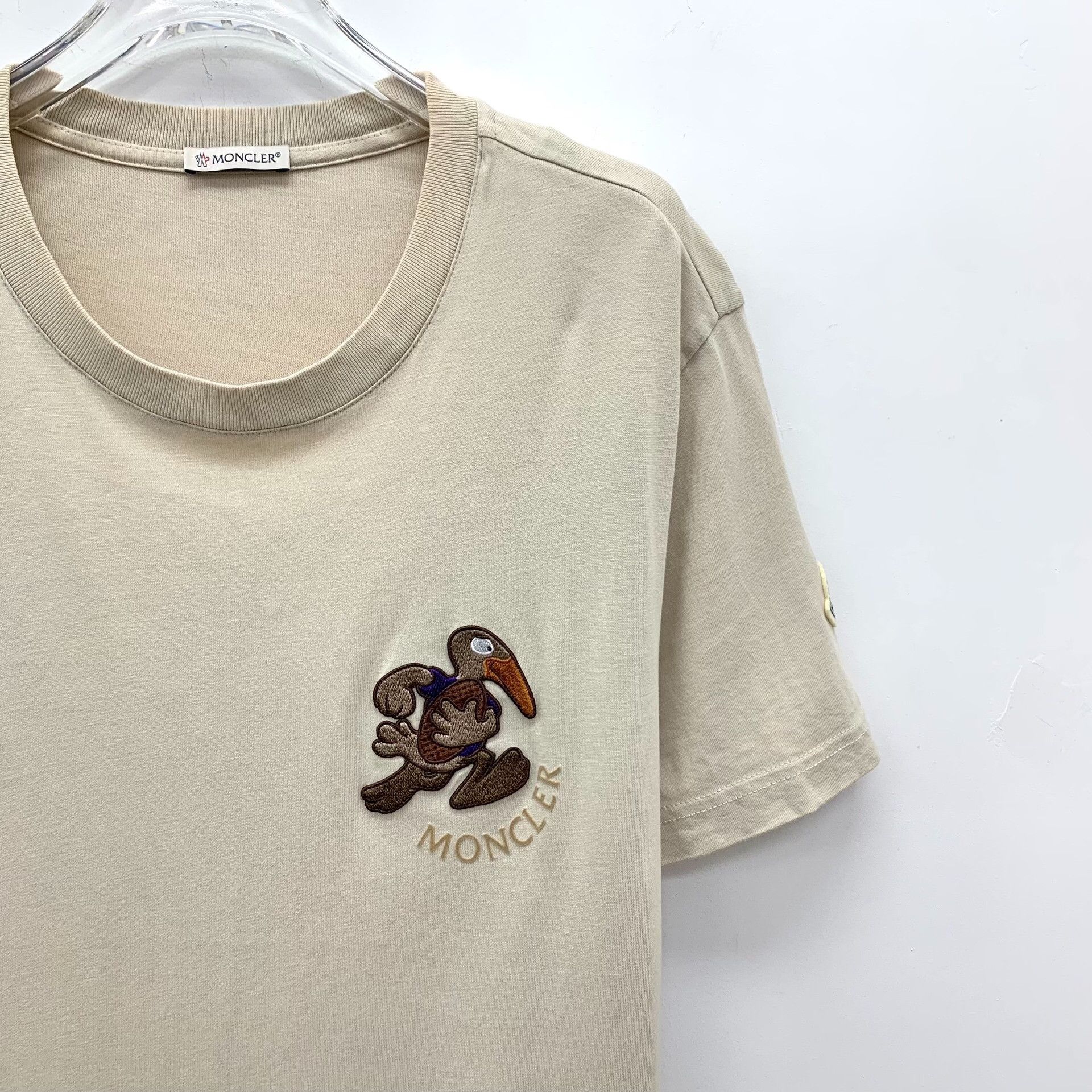 Moncler Moncler Cotton Embroidered T-Shirt L Women Size L / US 10 / IT 46 - 3 Thumbnail