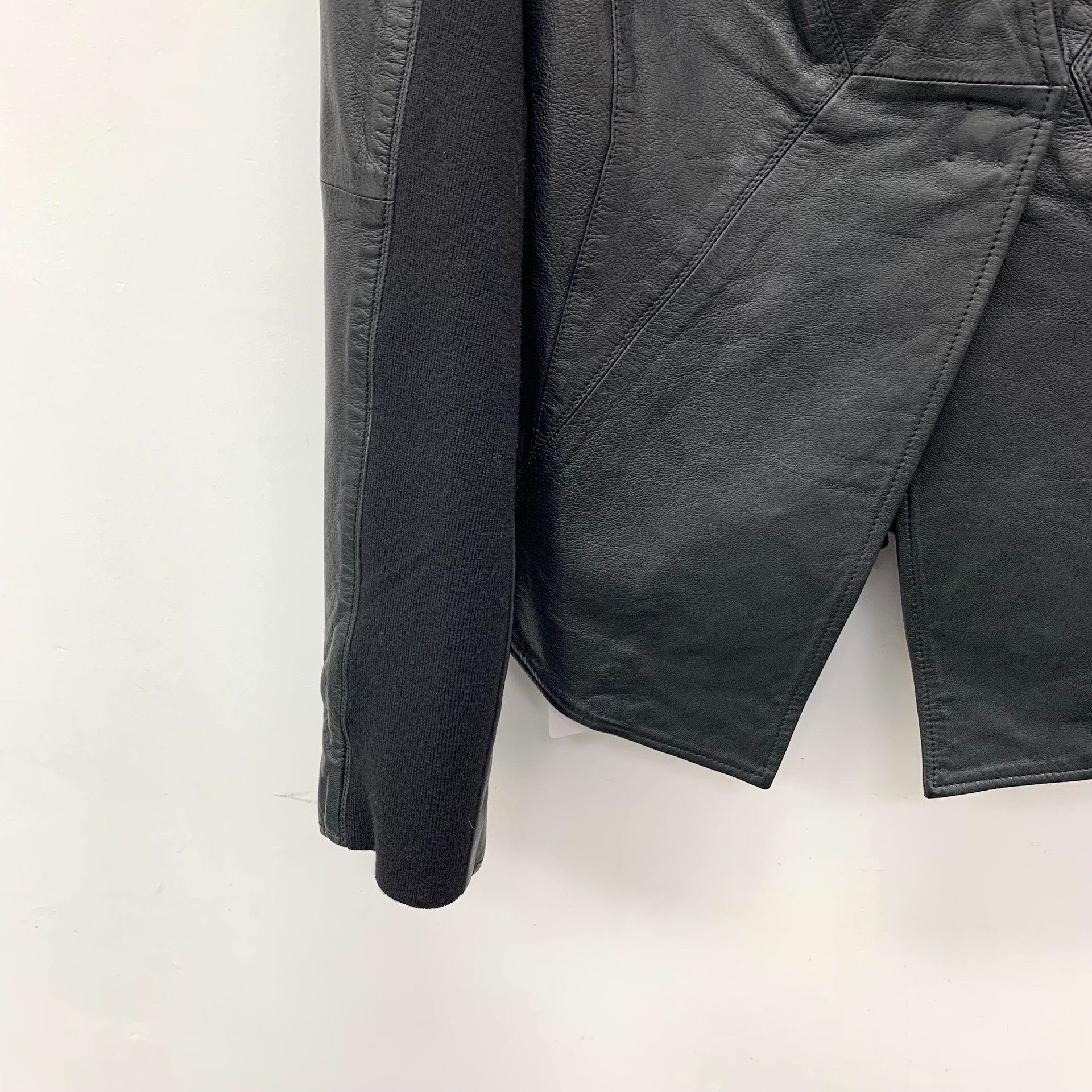 Armani Armani Leather Black Leather Jacket L Men Size US L / EU 52-54 / 3 - 4 Thumbnail