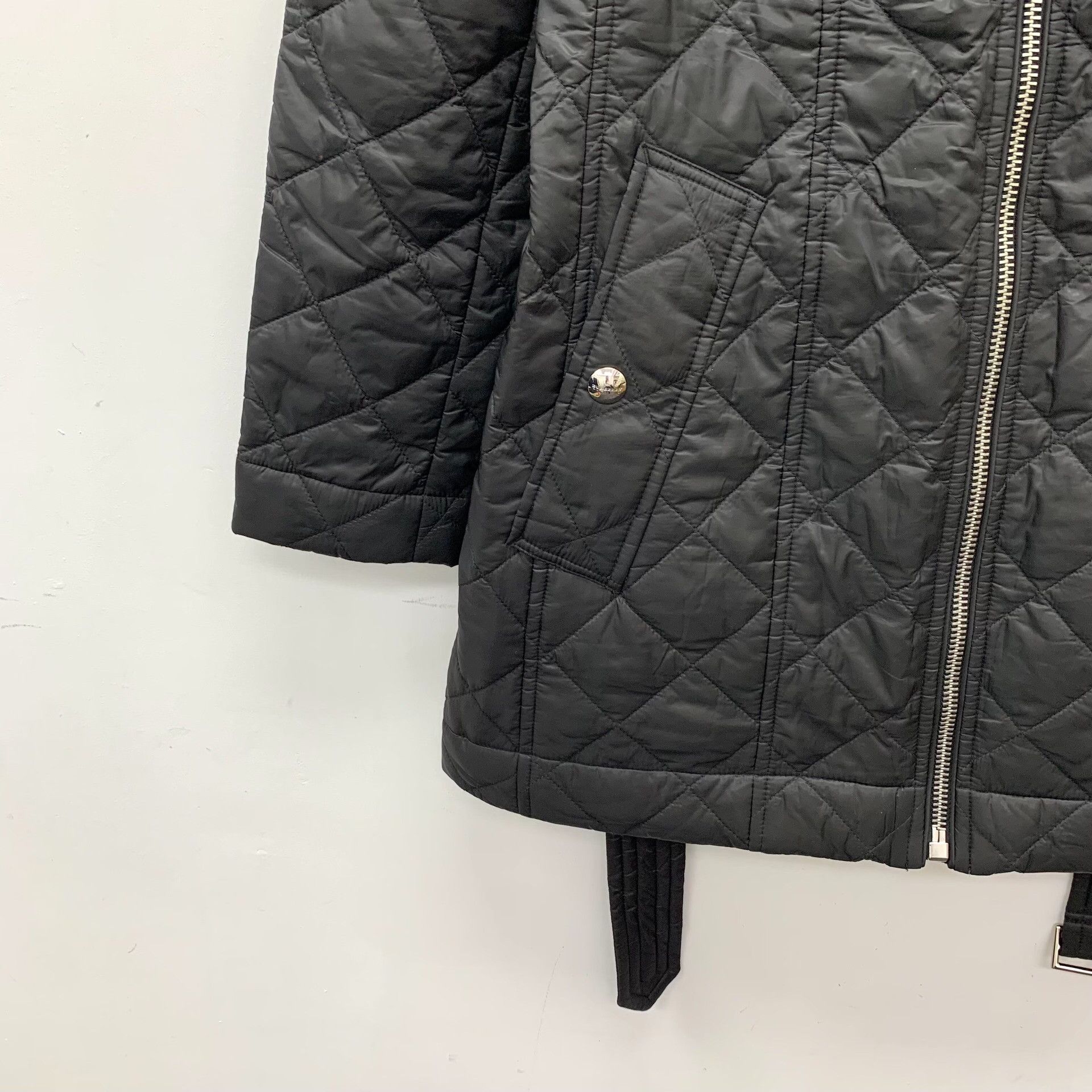 Burberry Burberry Plaid Black Down Jacket XS Women Size XS / US 0-2 / IT 36-38 - 4 Thumbnail