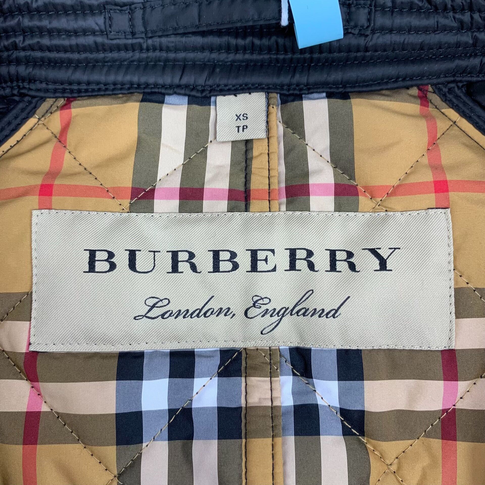 Burberry Burberry Plaid Black Down Jacket XS Women Size XS / US 0-2 / IT 36-38 - 5 Thumbnail