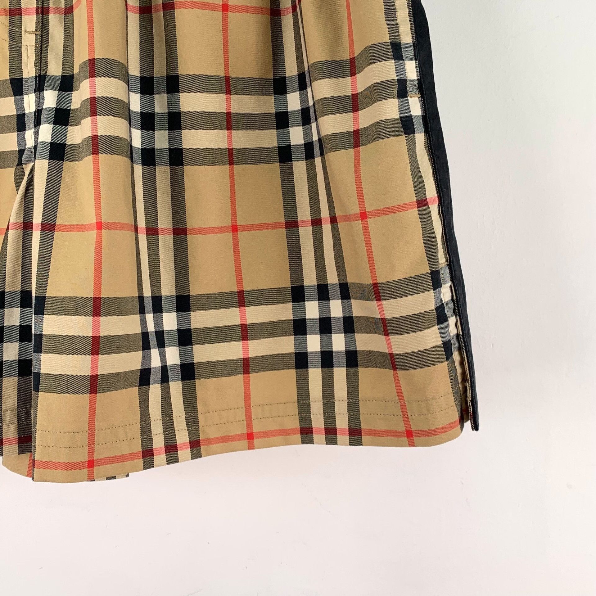 Burberry Burberry Cotton Plaid Brown Pants S Women Size 26" / US 2 / IT 38 - 4 Thumbnail